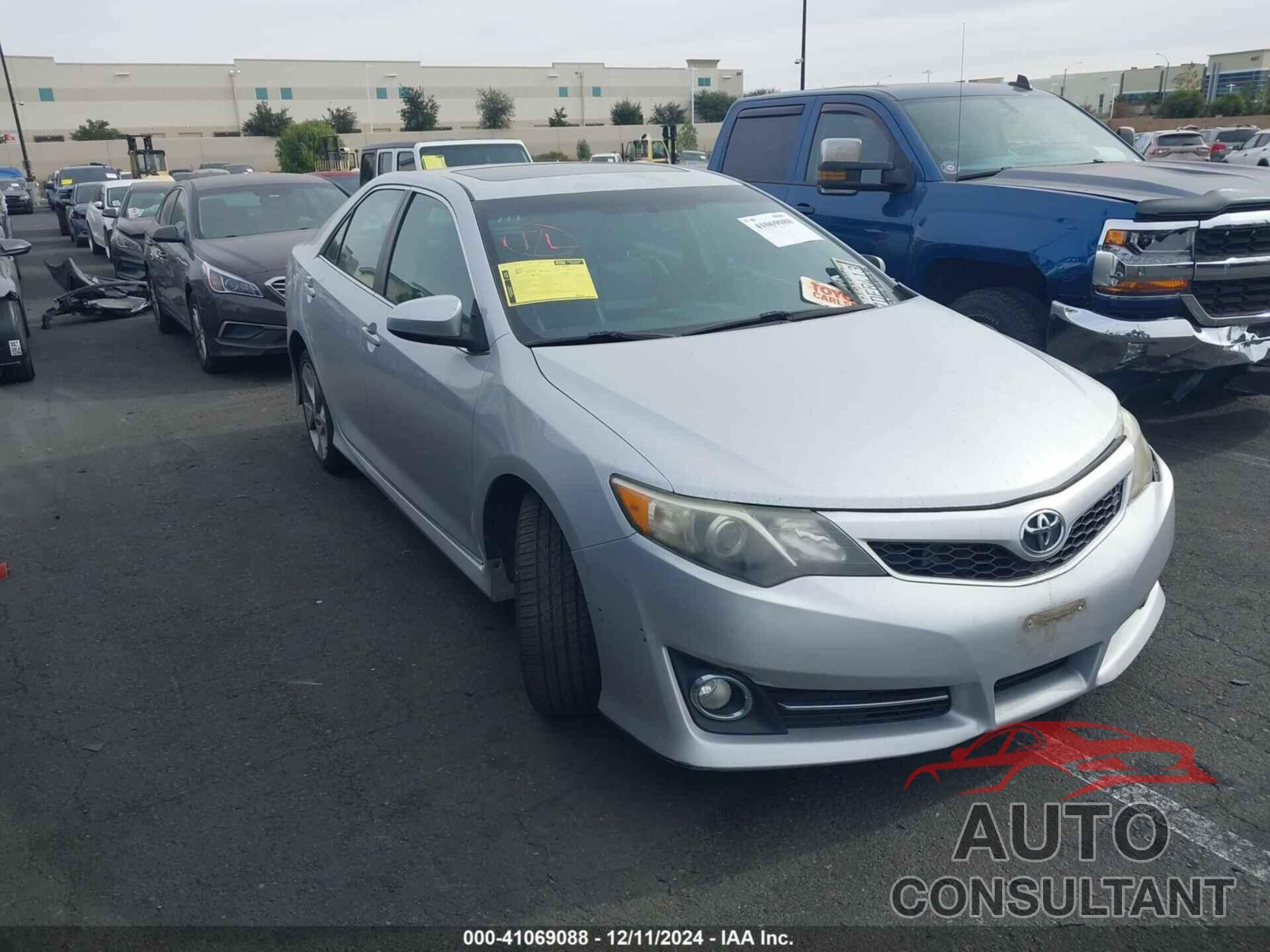 TOYOTA CAMRY 2013 - 4T1BK1FK1DU533597