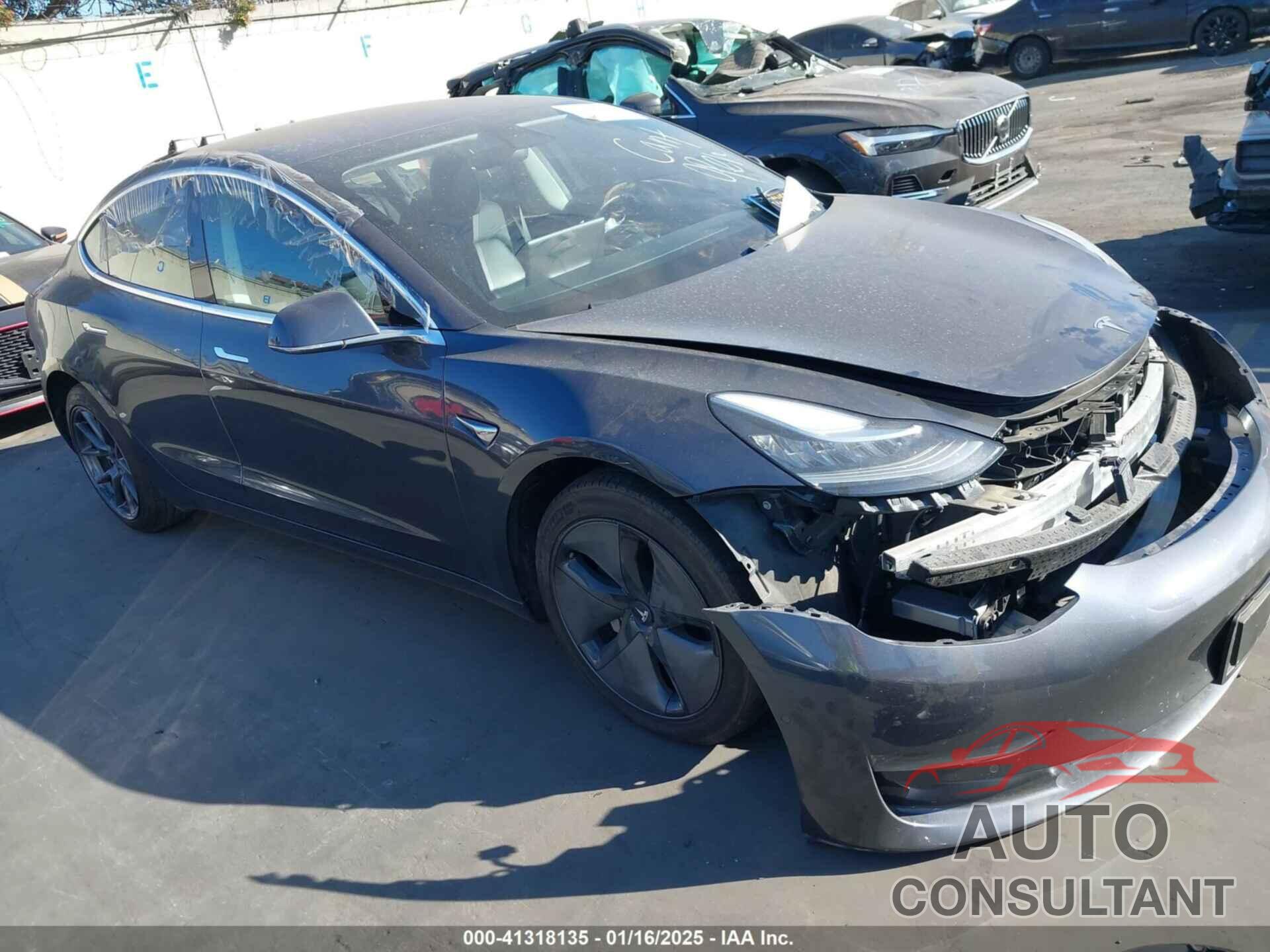 TESLA MODEL 3 2018 - 5YJ3E1EA8JF059158