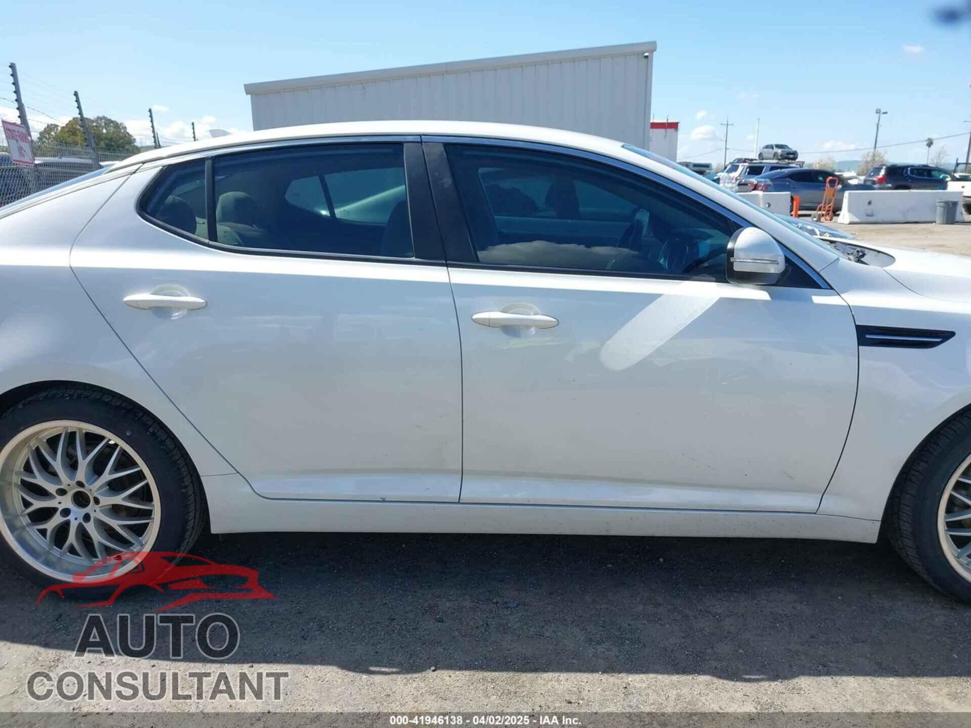 KIA OPTIMA 2011 - KNAGM4A71B5072995