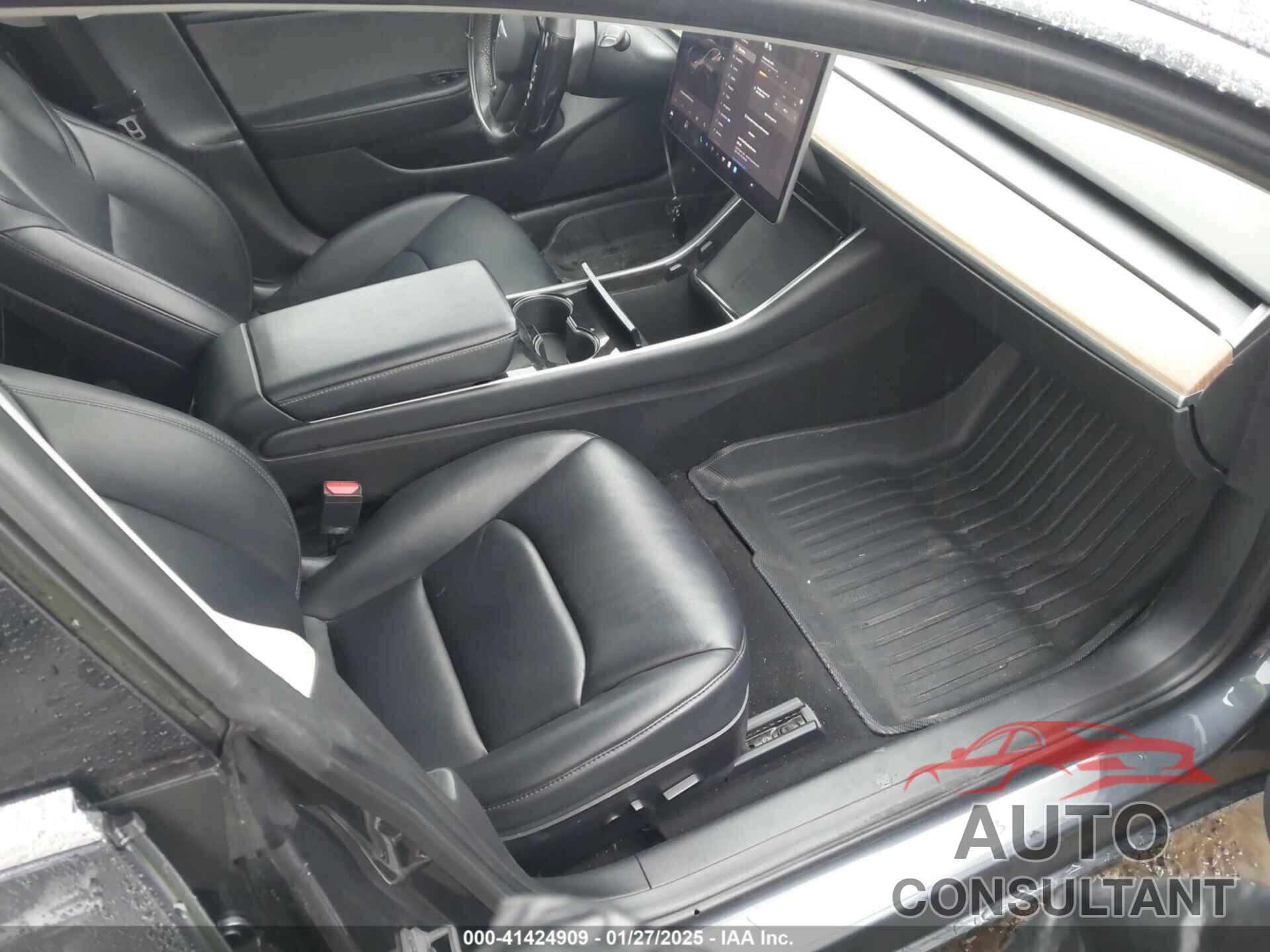 TESLA MODEL 3 2020 - 5YJ3E1EBXLF770064