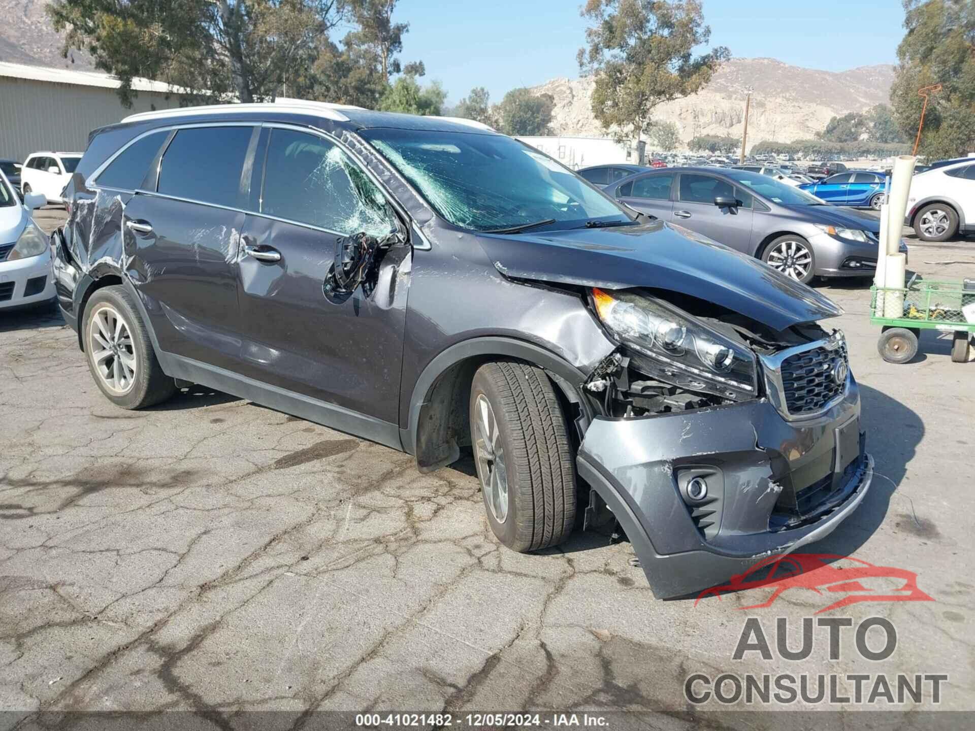 KIA SORENTO 2019 - 5XYPH4A58KG541318