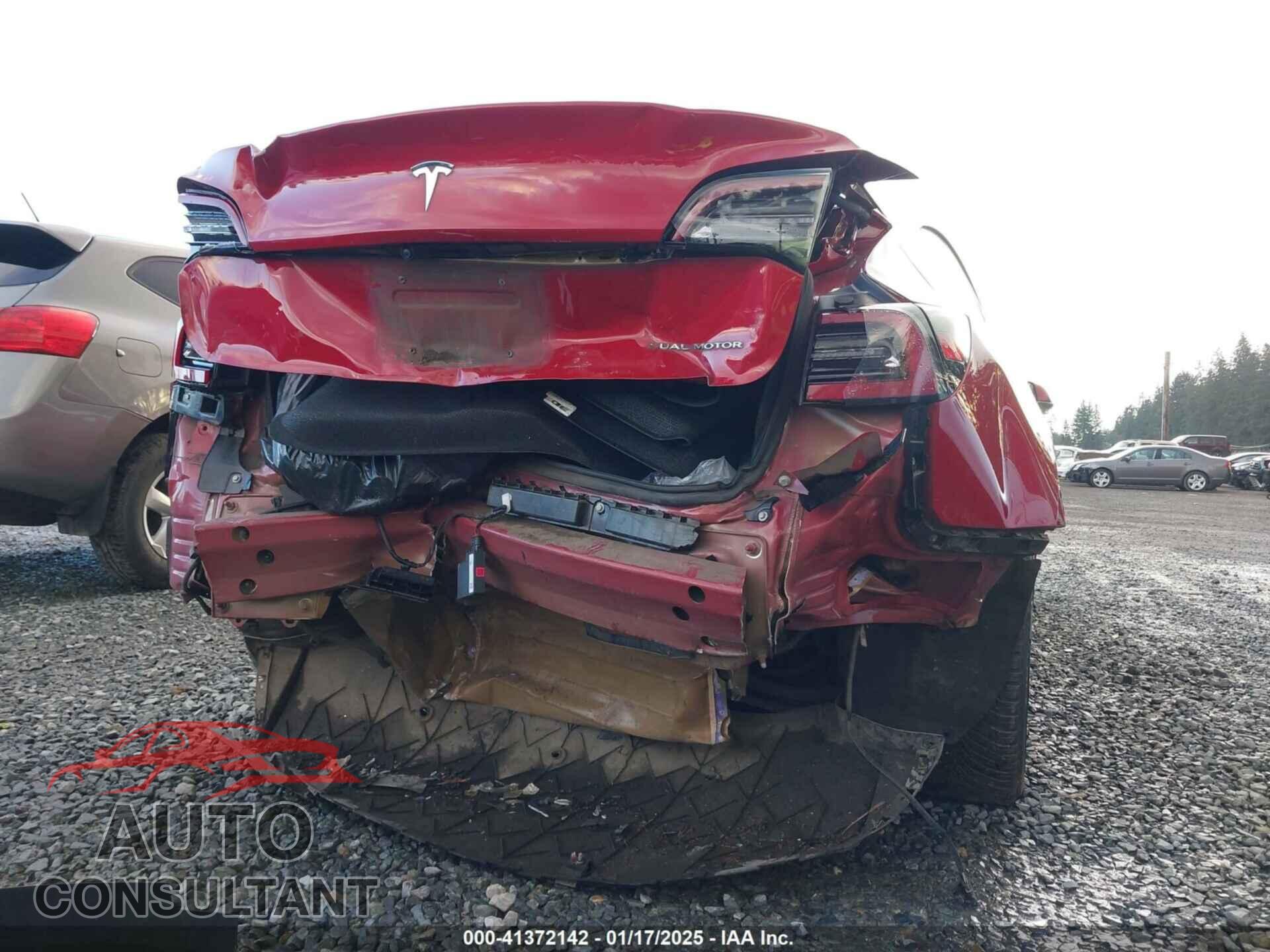 TESLA MODEL 3 2018 - 5YJ3E1EB2JF129813