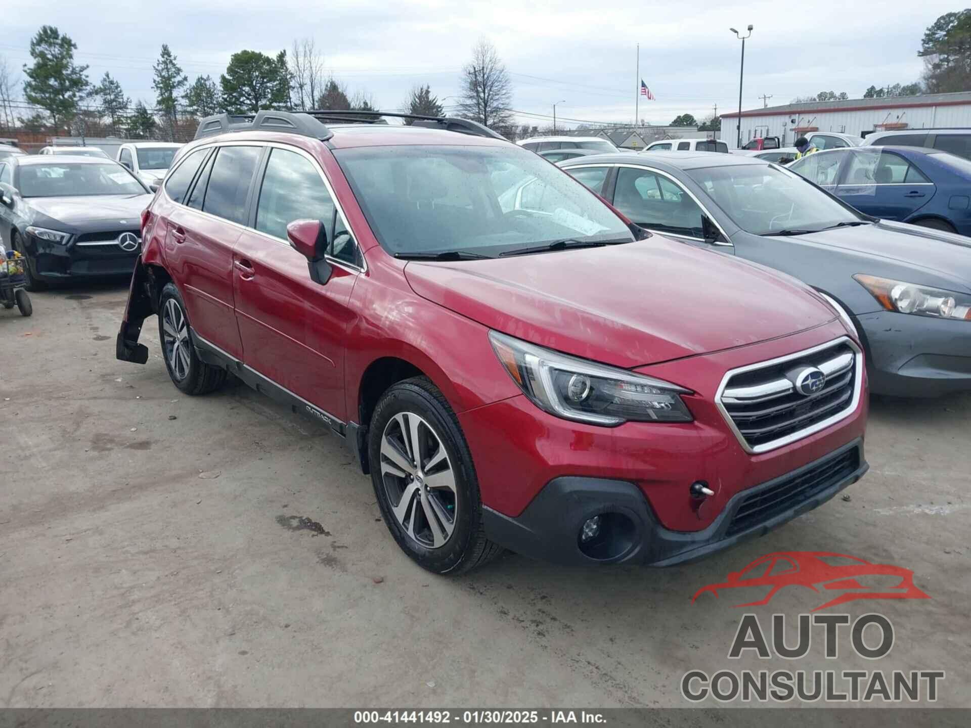 SUBARU OUTBACK 2018 - 4S4BSENC6J3386079