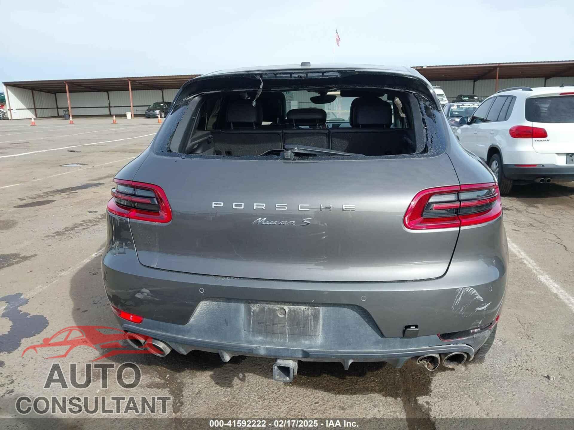PORSCHE MACAN 2016 - WP1AB2A56GLB45913