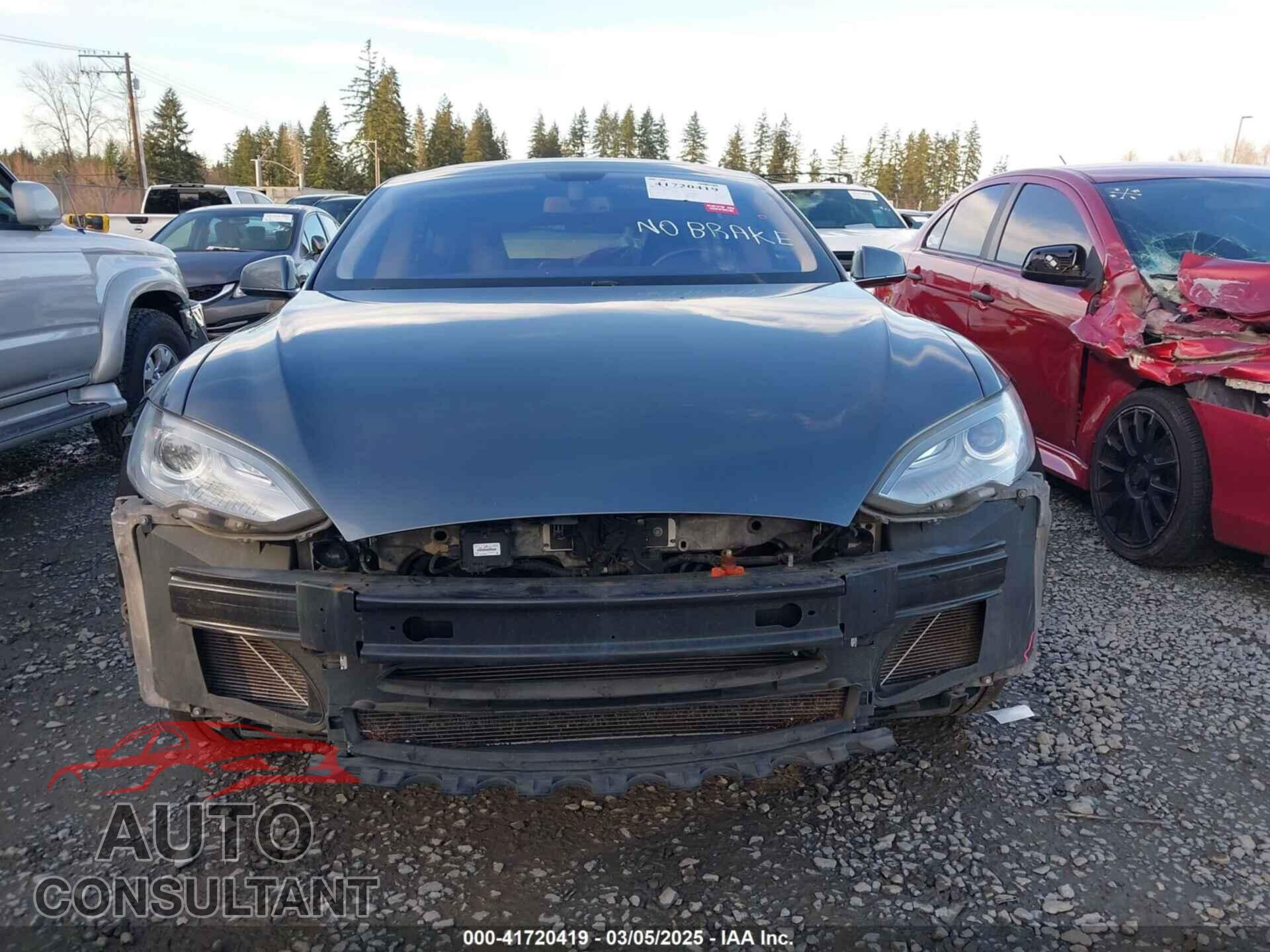 TESLA MODEL S 2013 - 5YJSA1AG0DFP09767
