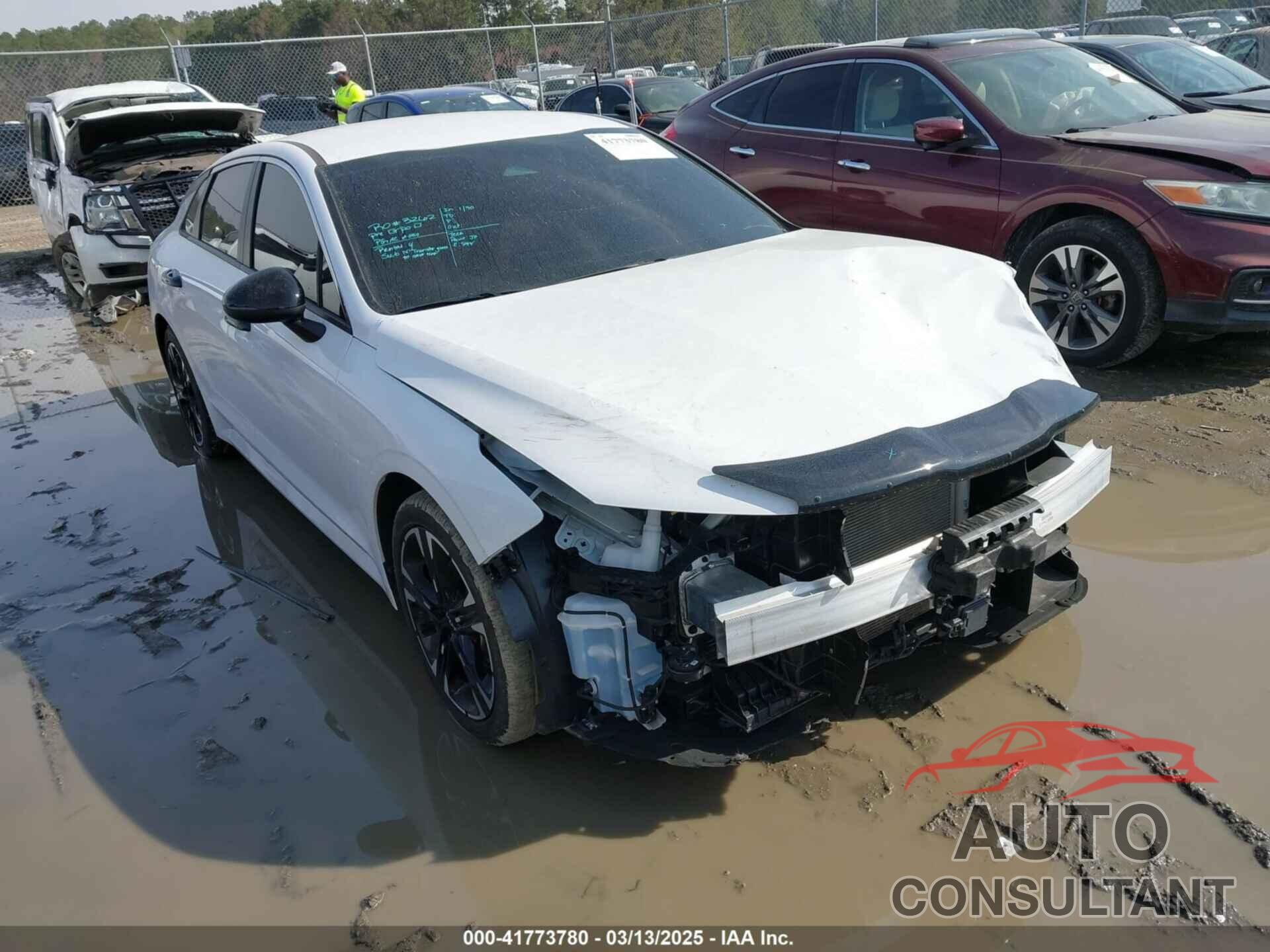 KIA K5 2024 - 5XXG64J24RG238840