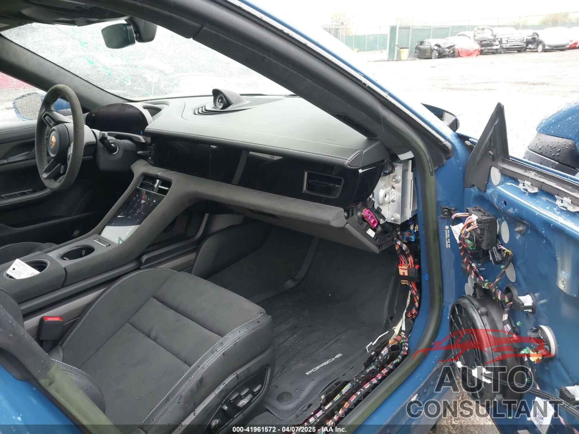 PORSCHE TAYCAN 2022 - WP0AD2Y17NSA59692