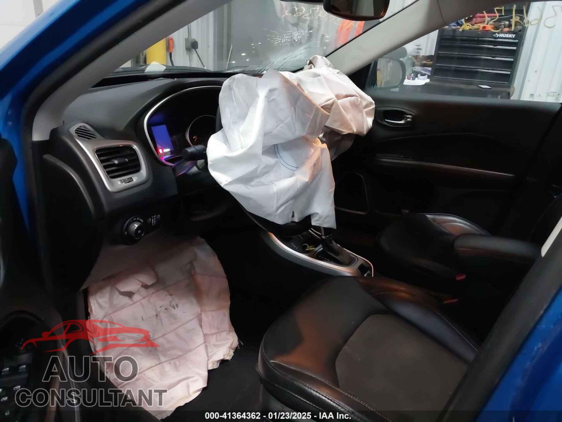 JEEP COMPASS 2020 - 3C4NJDBB1LT164874