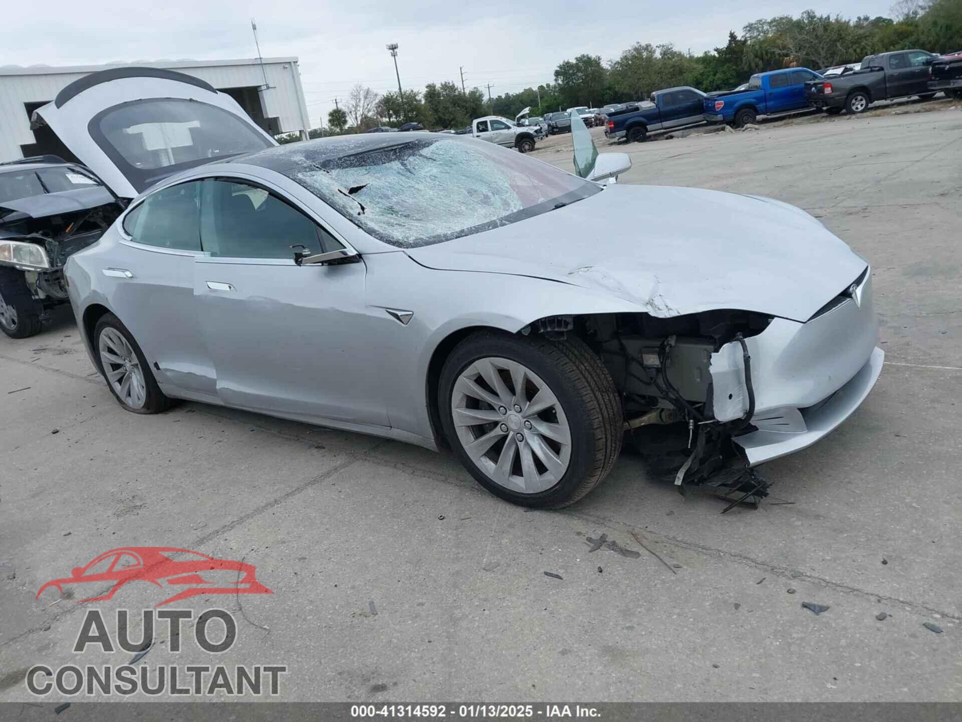 TESLA MODEL S 2018 - 5YJSA1E2XJF258809