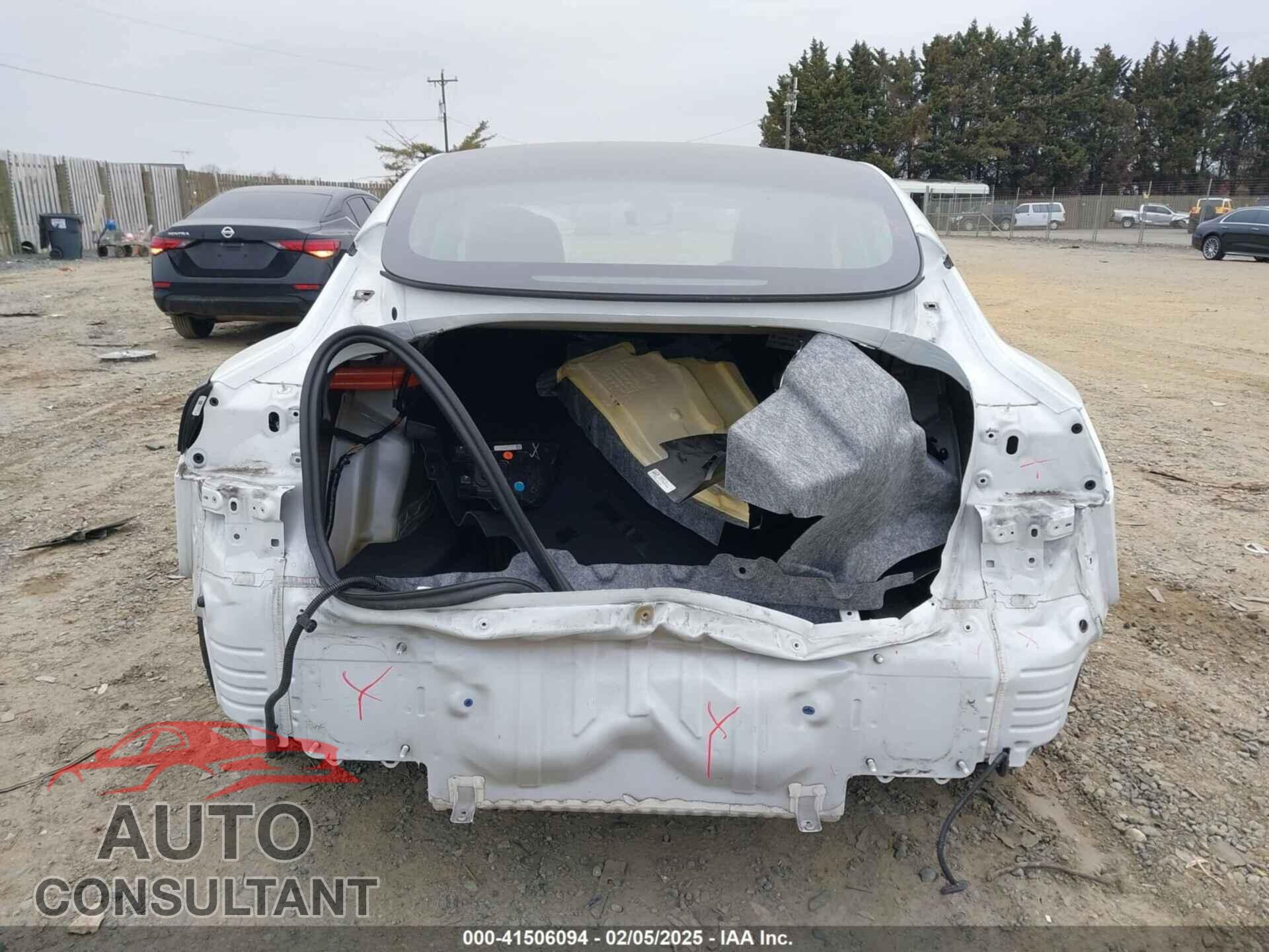 TESLA MODEL 3 2021 - 5YJ3E1EB8MF019367