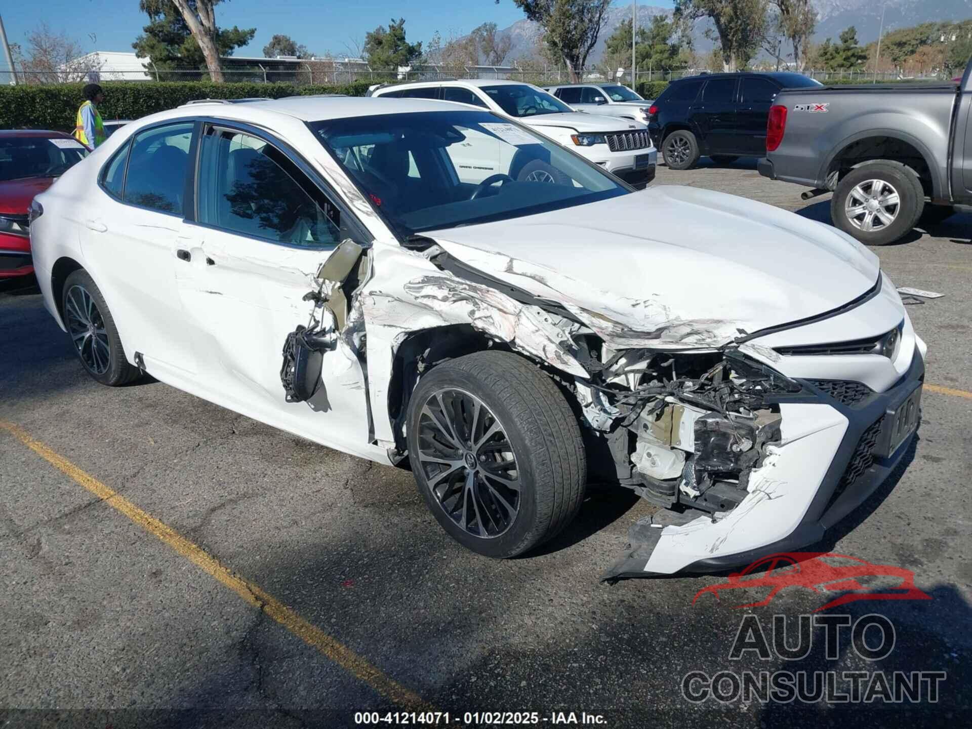 TOYOTA CAMRY 2019 - 4T1B11HK8KU178196