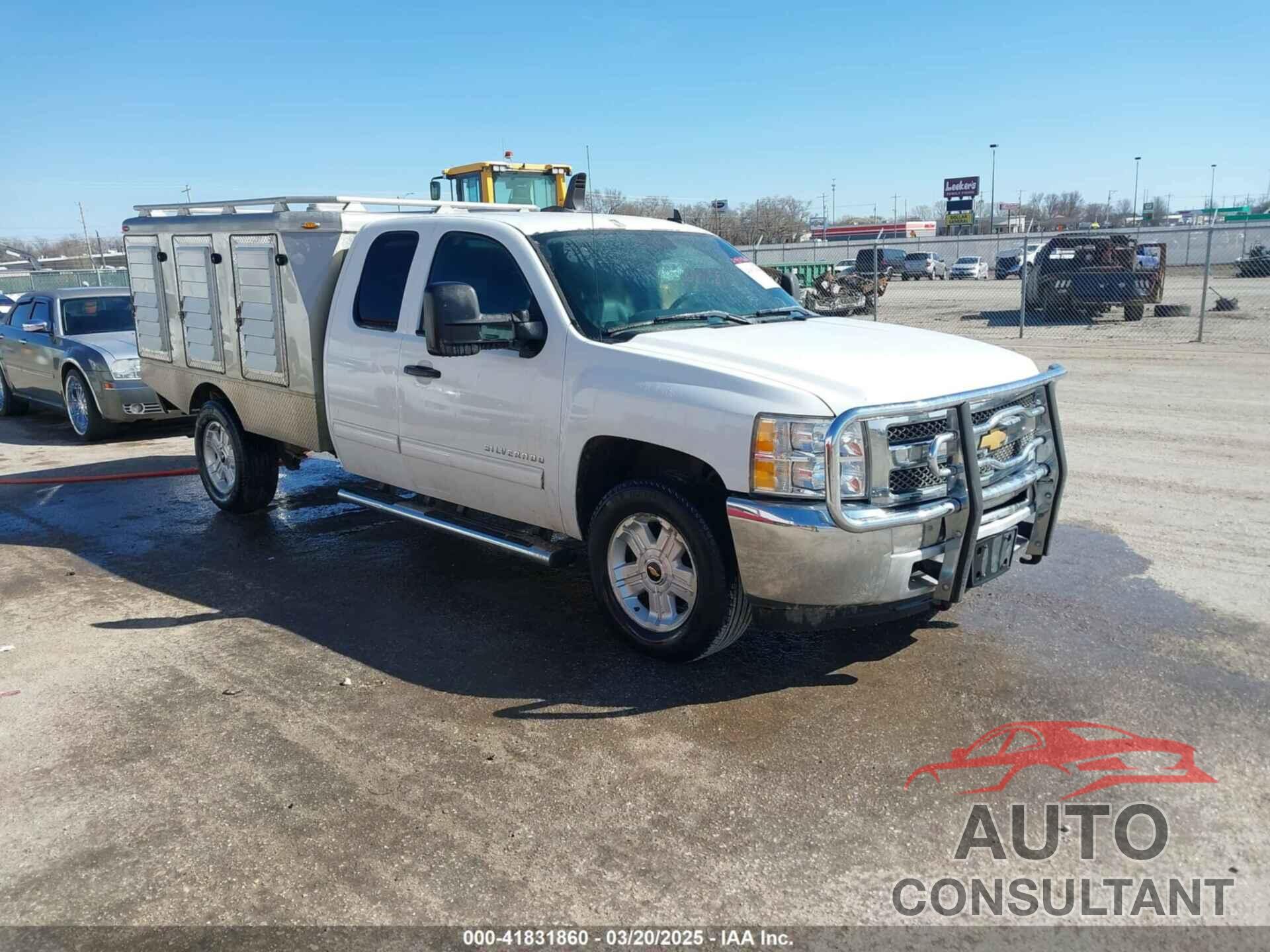 CHEVROLET SILVERADO 1500 2012 - 1GCRKSE06CZ198069