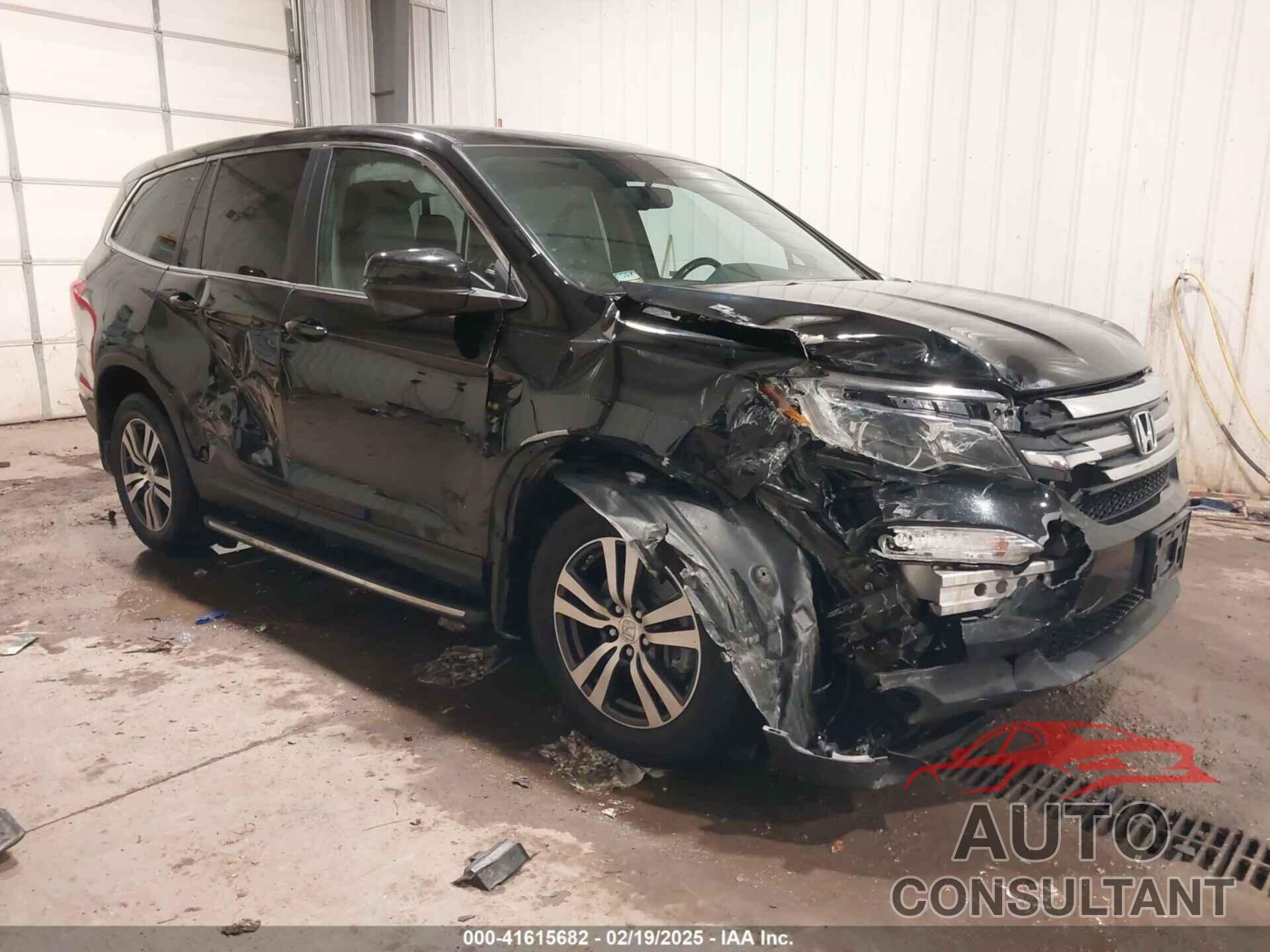 HONDA PILOT 2018 - 5FNYF6H82JB014516