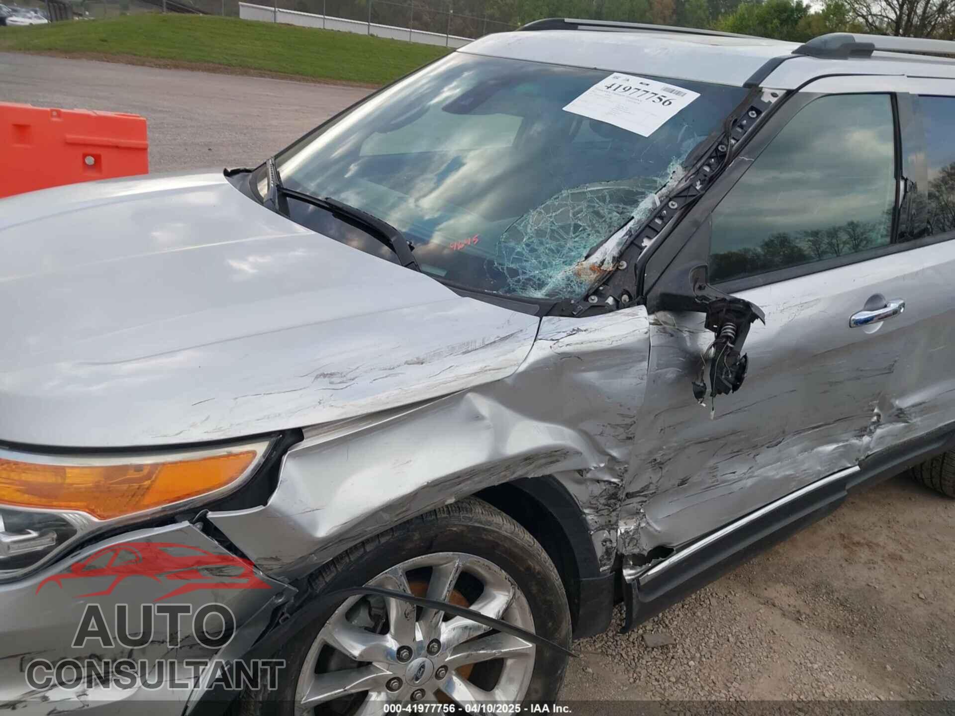 FORD EXPLORER 2015 - 1FM5K7F82FGA99499
