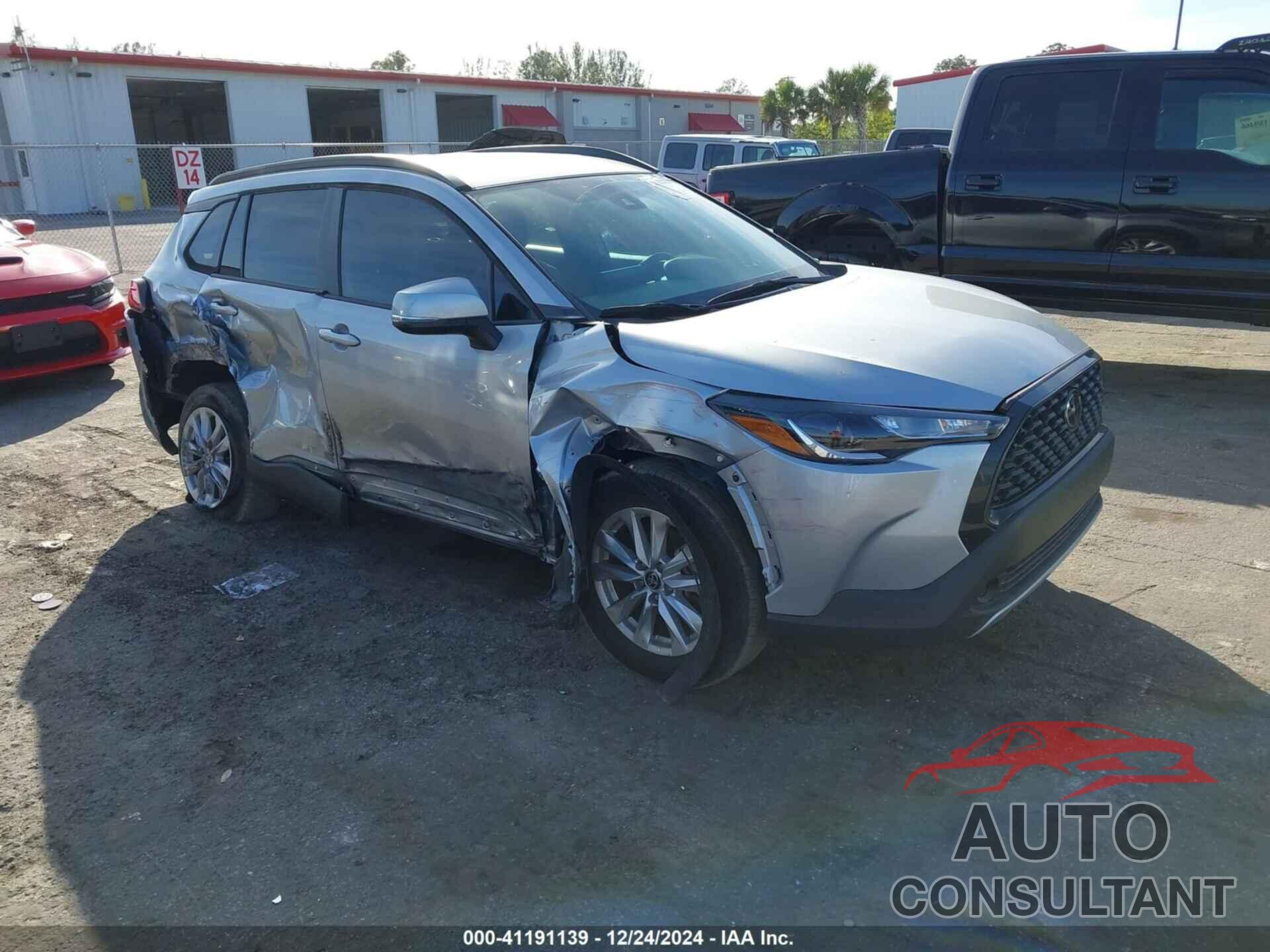 TOYOTA COROLLA CROSS 2022 - 7MUCAAAG2NV005920