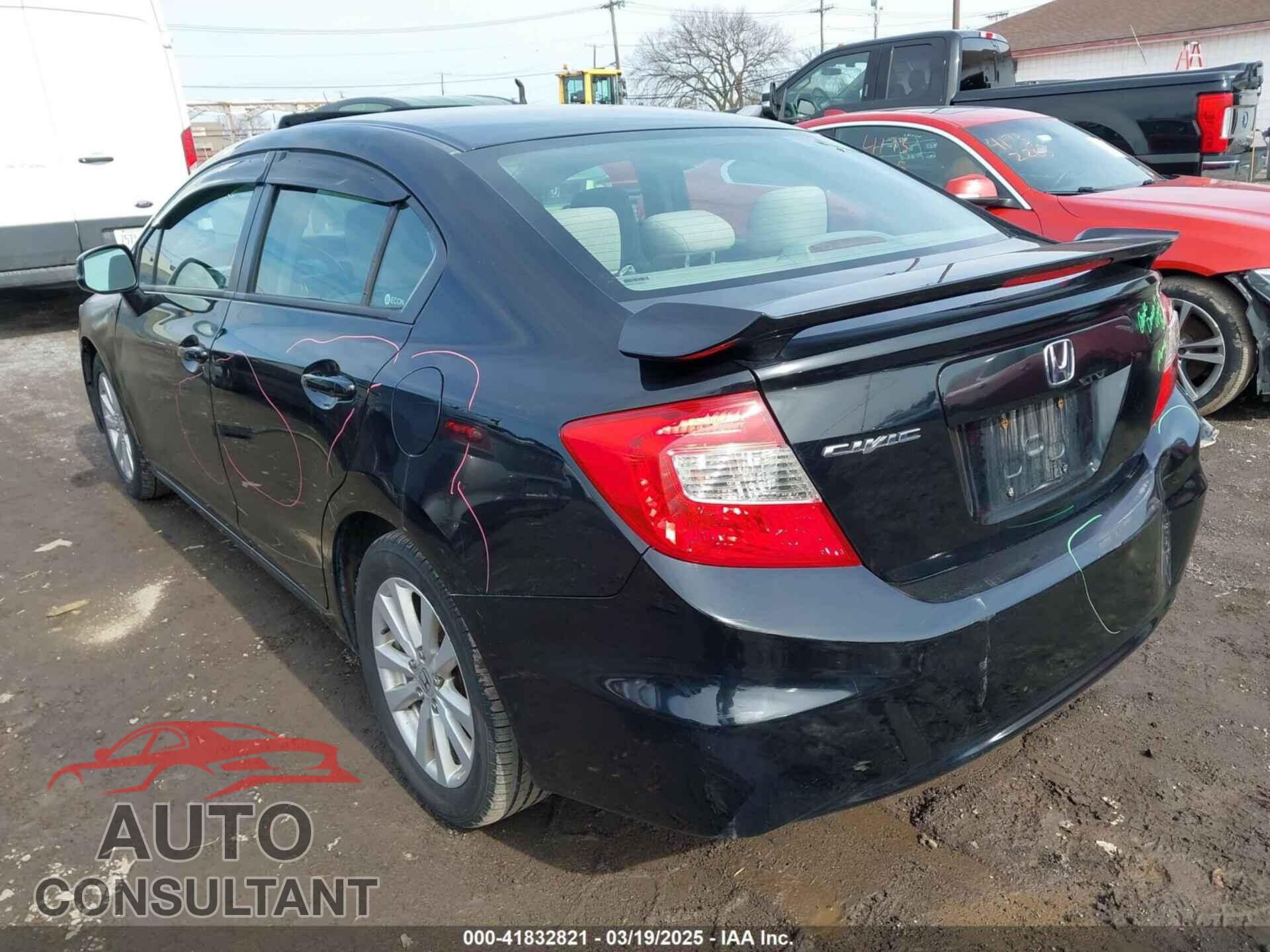 HONDA CIVIC 2012 - 2HGFB2F80CH319459