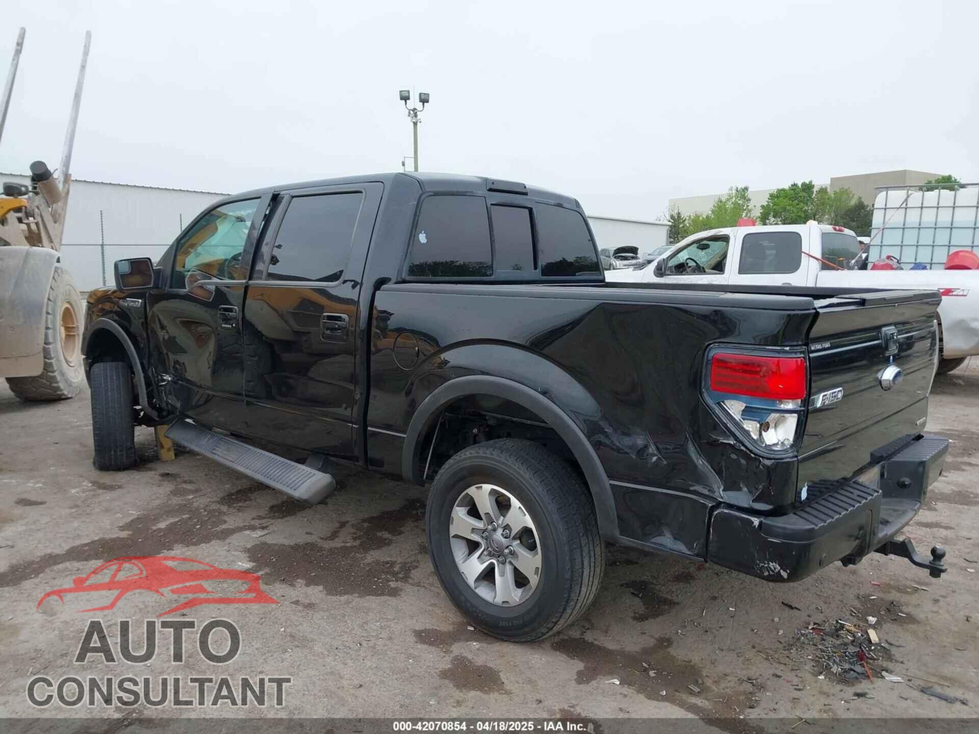 FORD F-150 2011 - 1FTFW1EF2BKD73530