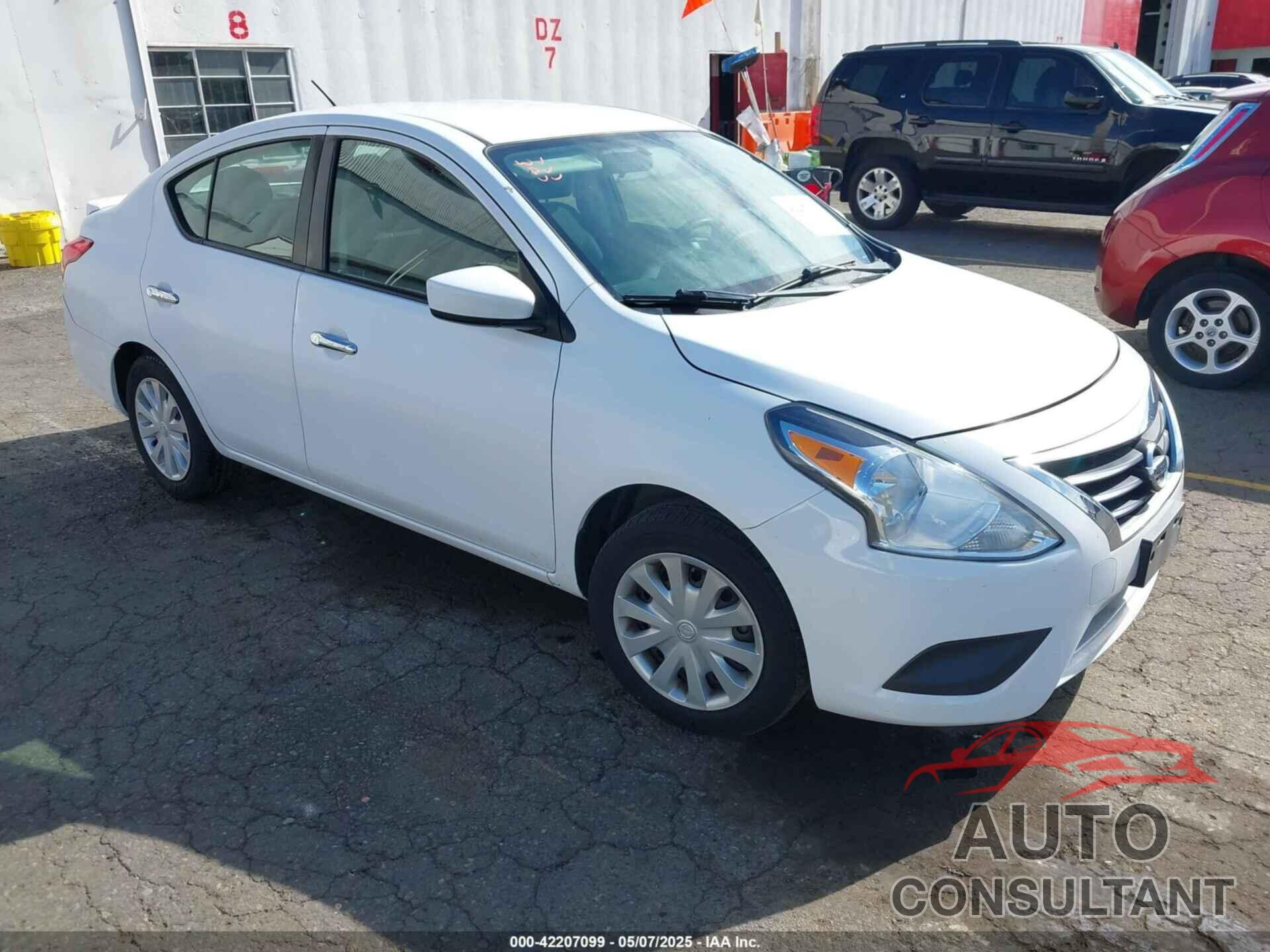 NISSAN VERSA 2017 - 3N1CN7AP0HL850490