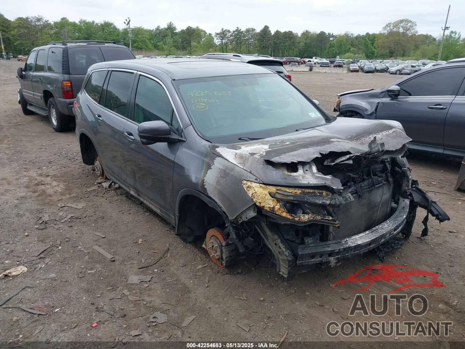 HONDA PILOT 2017 - 5FNYF6H58HB015458