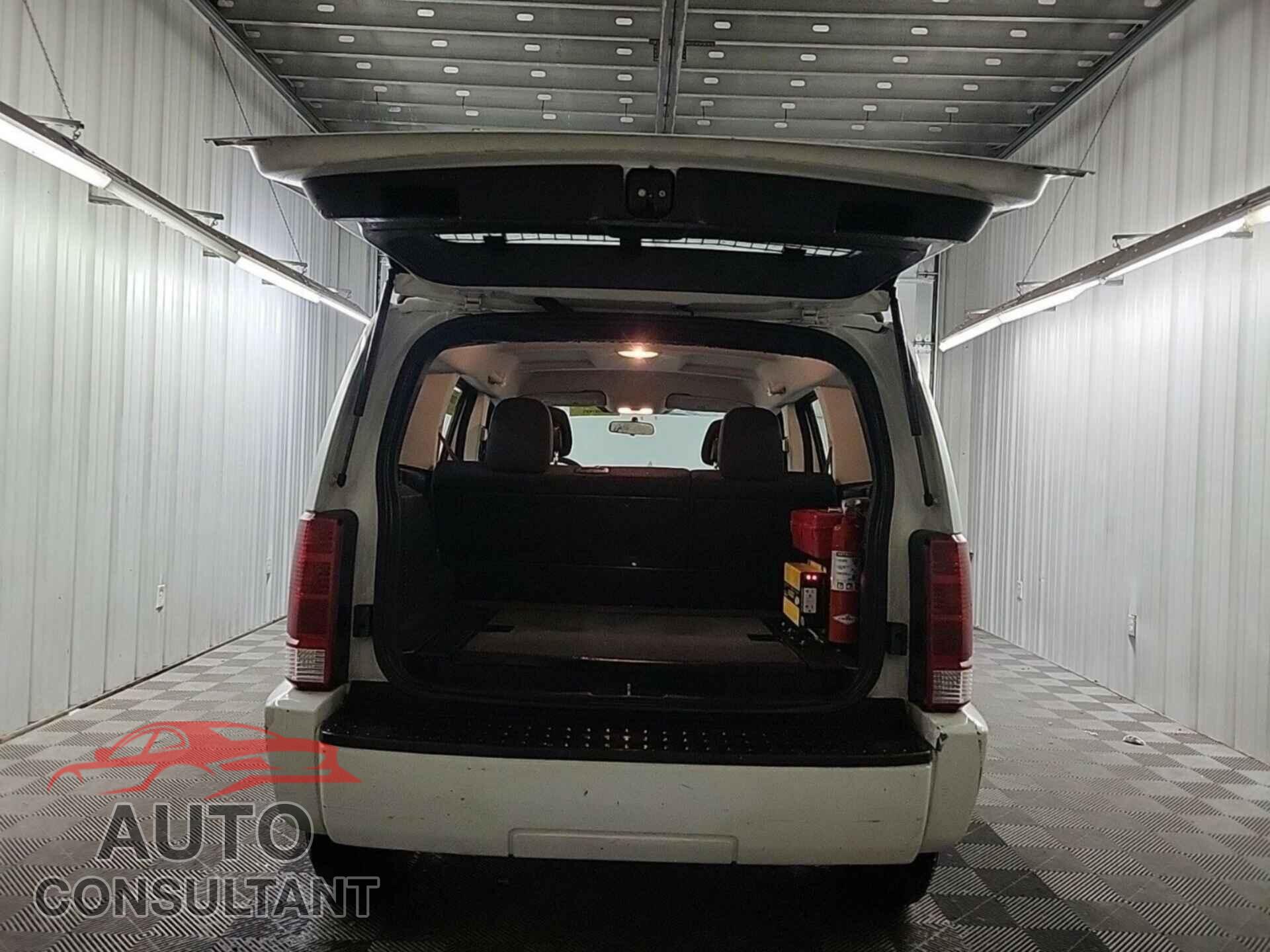 DODGE NITRO 2011 - 1D4PT2GK2BW589063