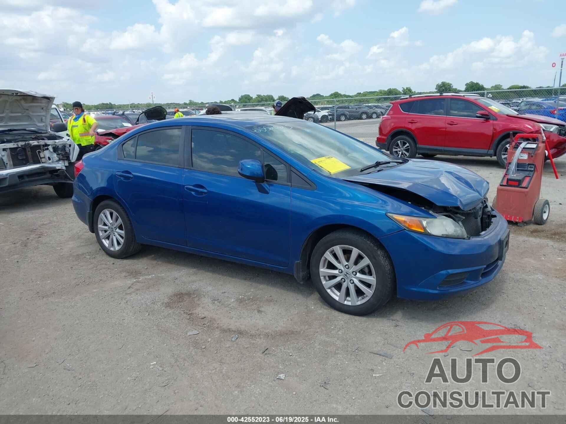 HONDA CIVIC 2012 - 2HGFB2F80CH537773