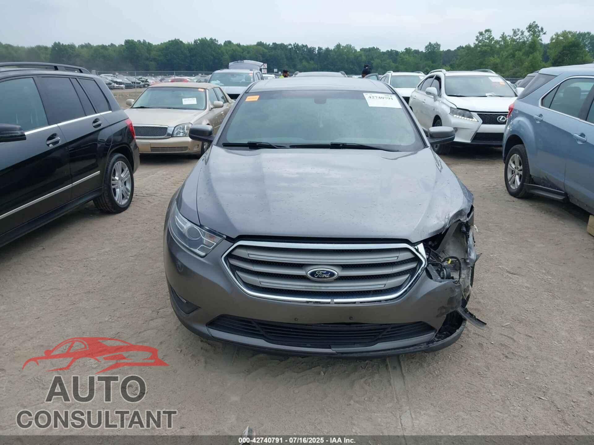 FORD TAURUS 2013 - 1FAHP2E80DG209461