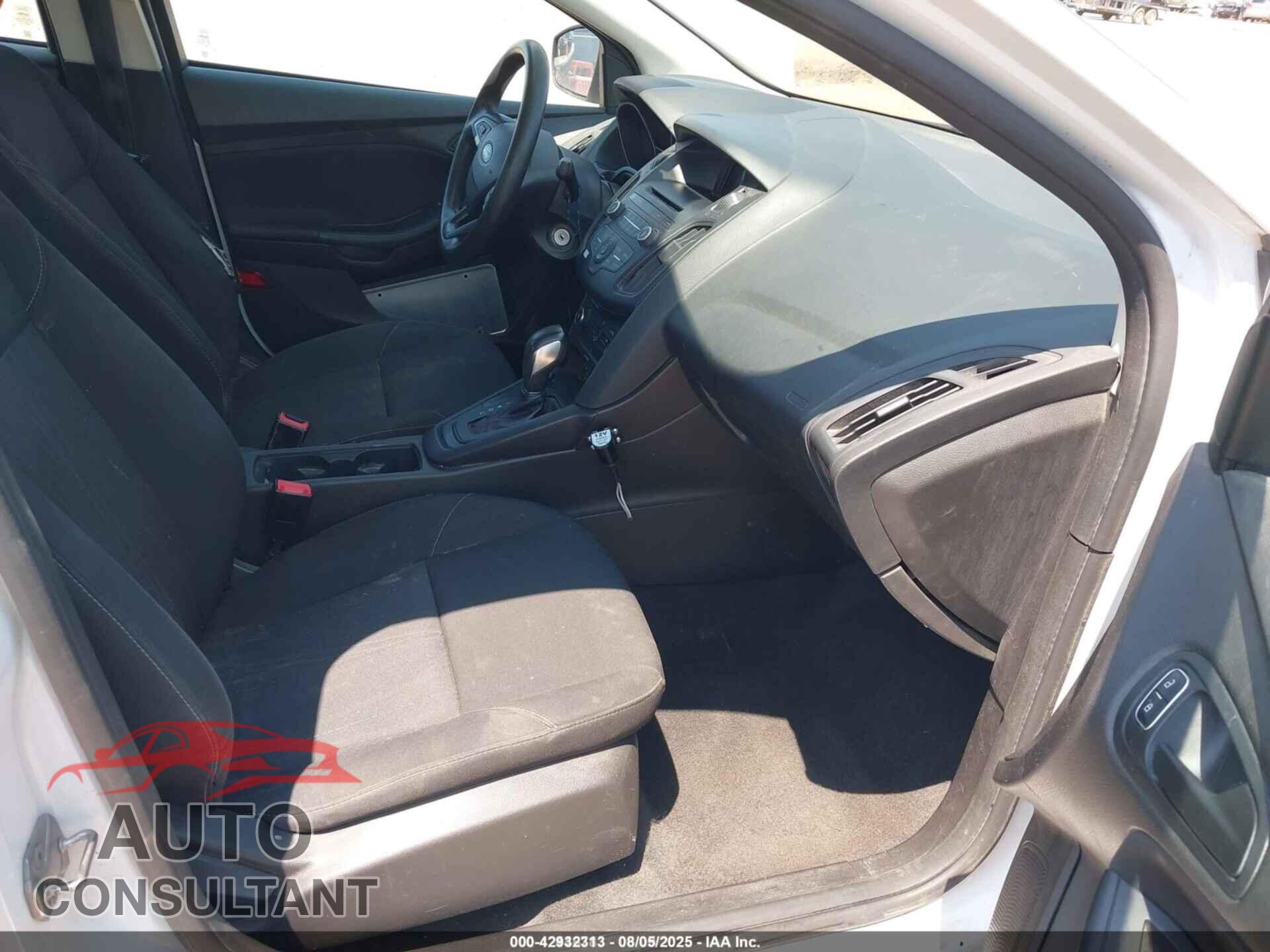 FORD FOCUS 2016 - 1FADP3E24GL372254