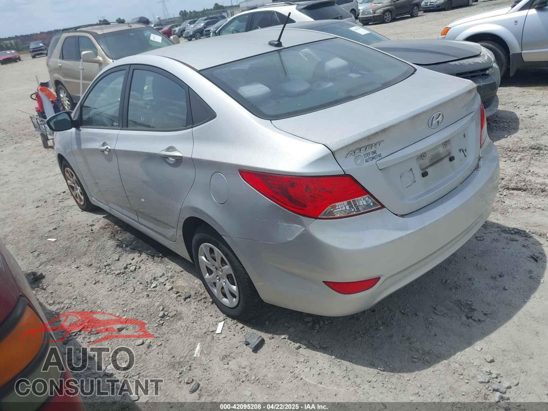 HYUNDAI ACCENT 2013 - KMHCT4AE3DU403616