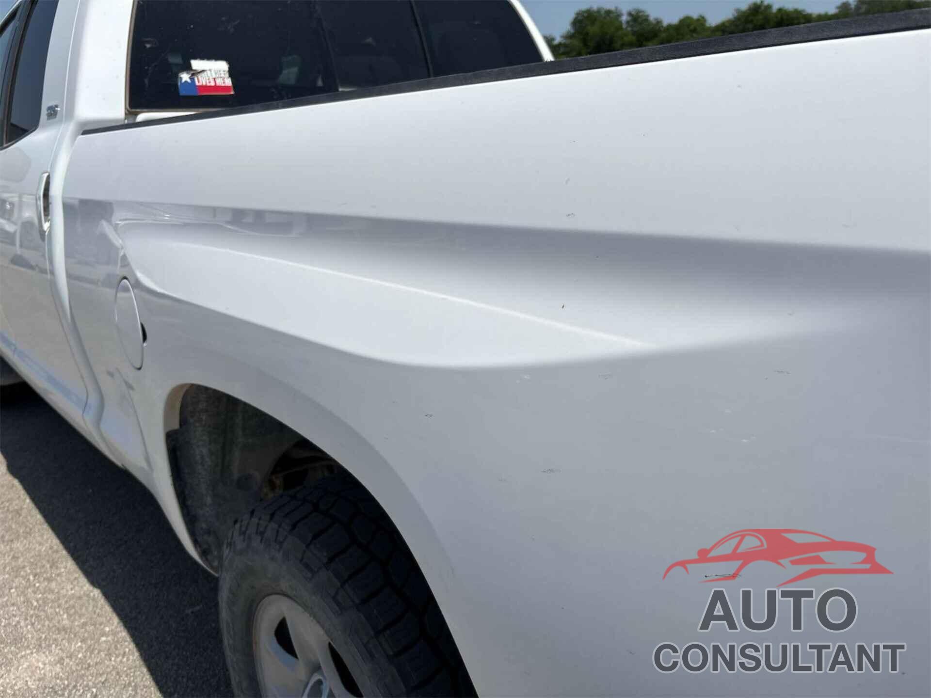 TOYOTA TUNDRA 2017 - 5TFUW5F17HX643655