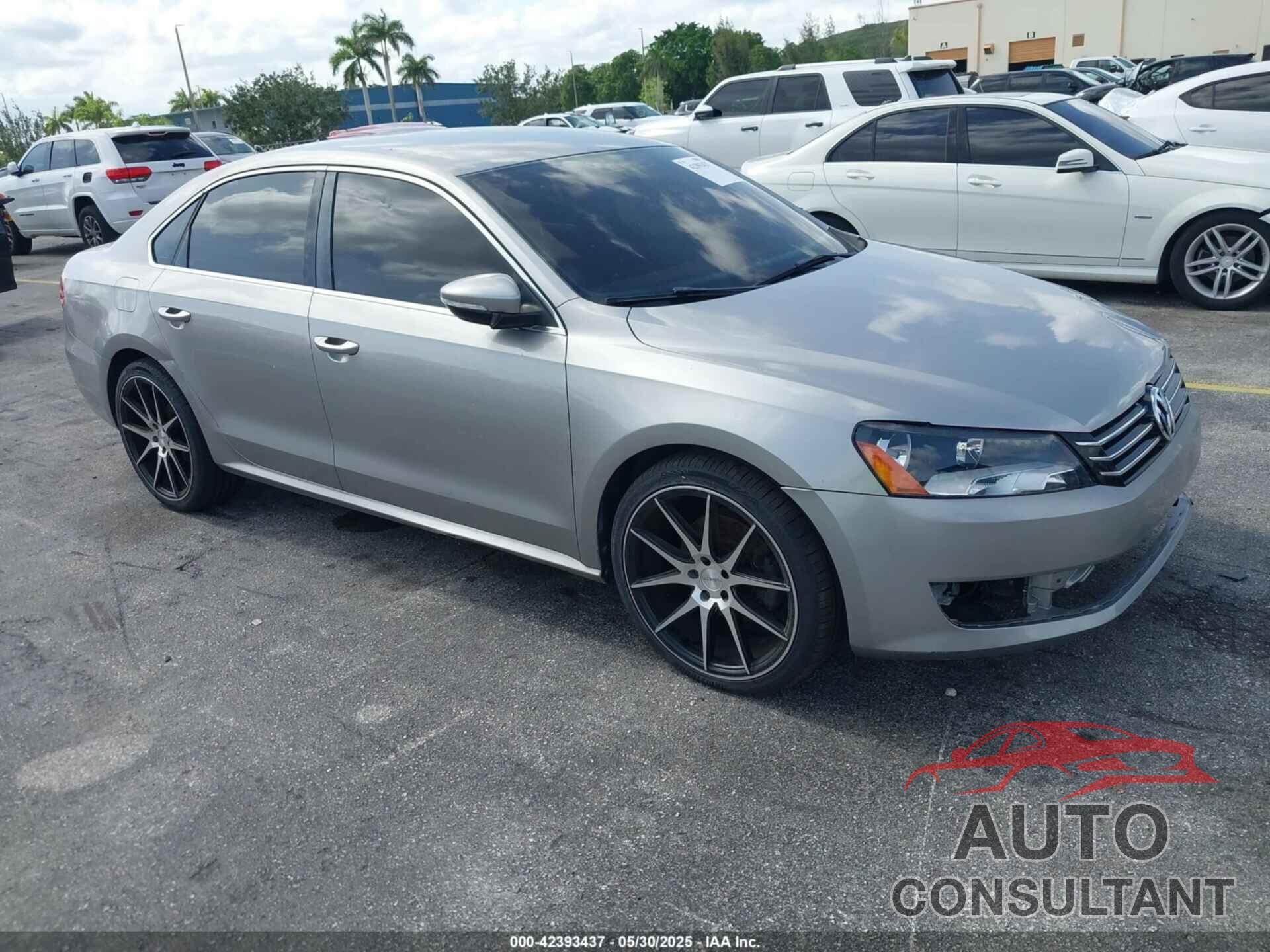 VOLKSWAGEN PASSAT 2012 - 1VWBH7A3XCC069006