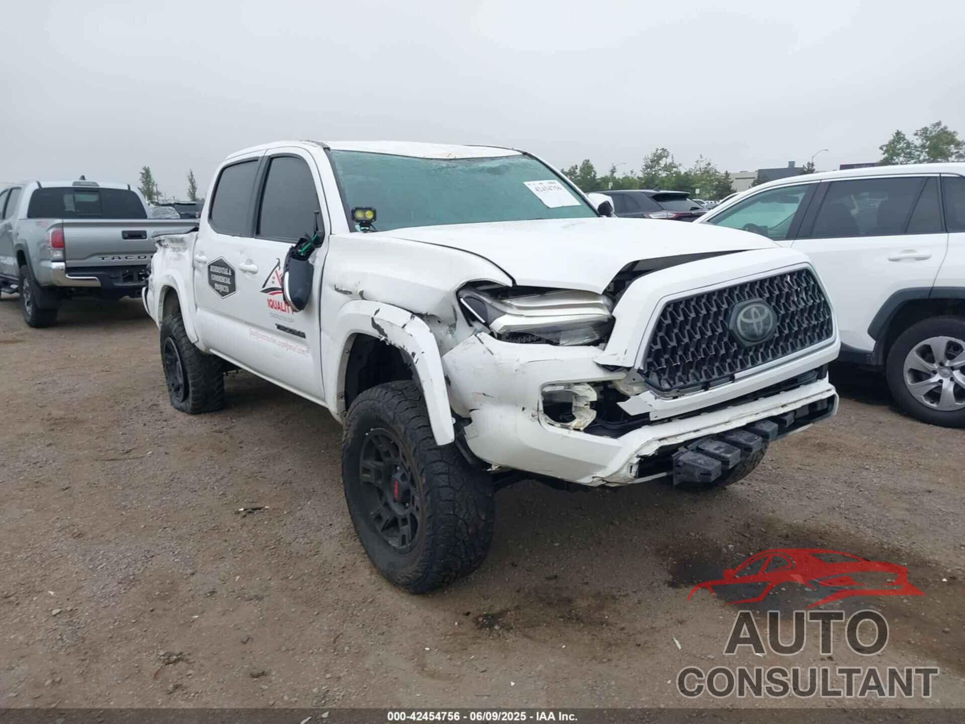 TOYOTA TACOMA 2018 - 3TMAZ5CN3JM054602