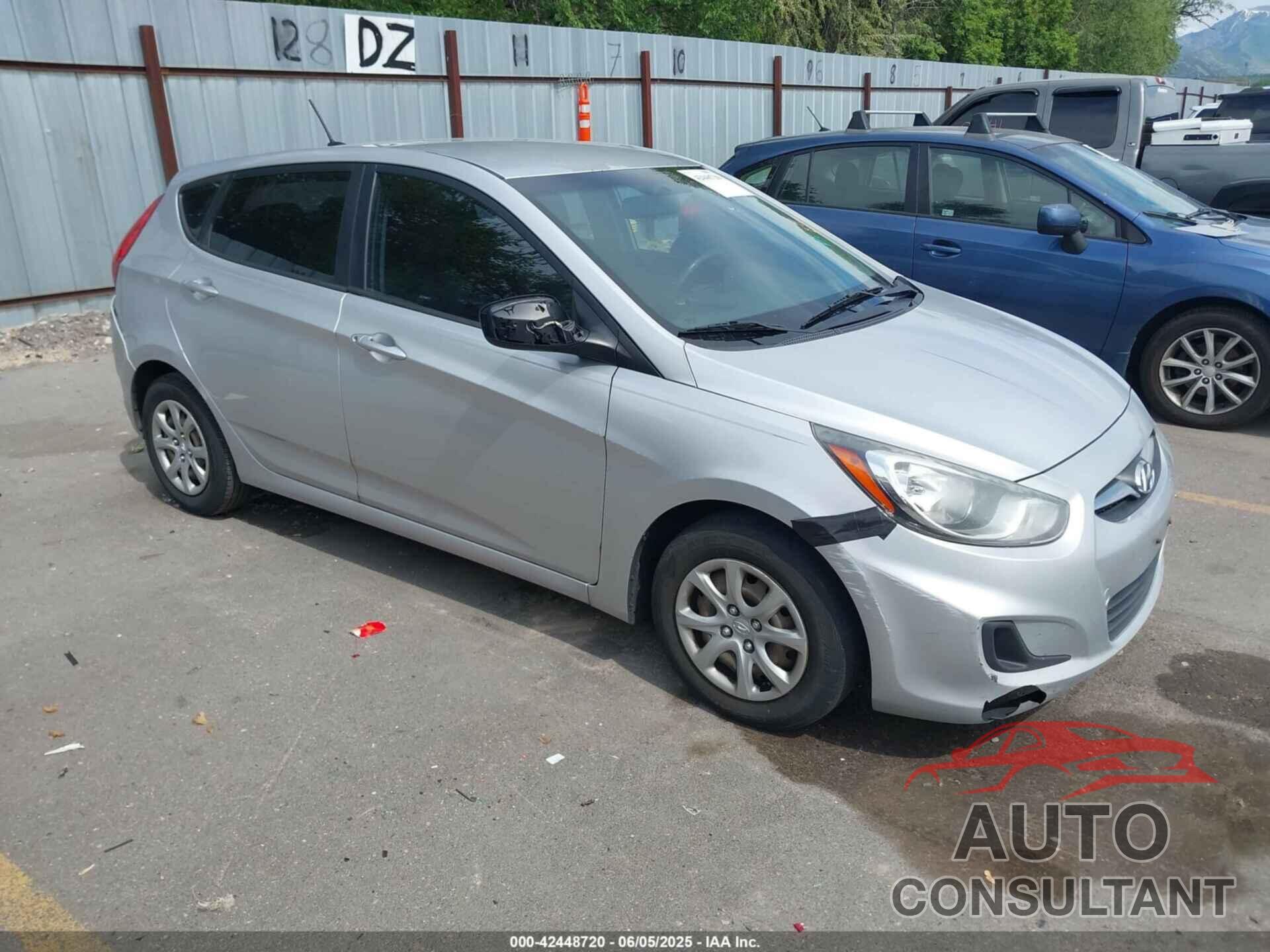 HYUNDAI ACCENT 2012 - KMHCT5AEXCU052174