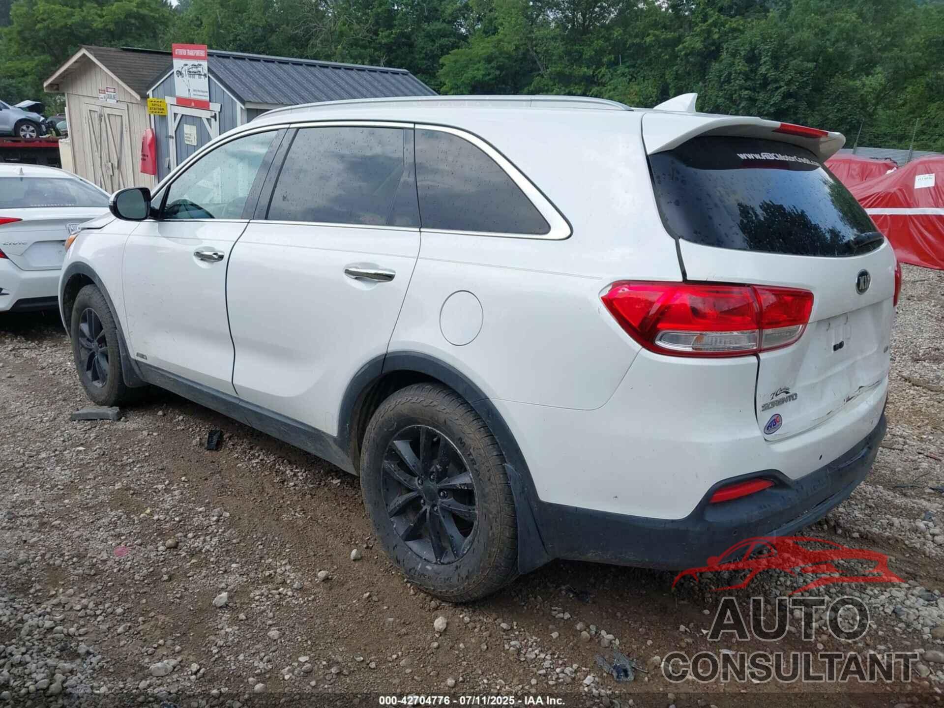 KIA SORENTO 2016 - 5XYPGDA33GG020631