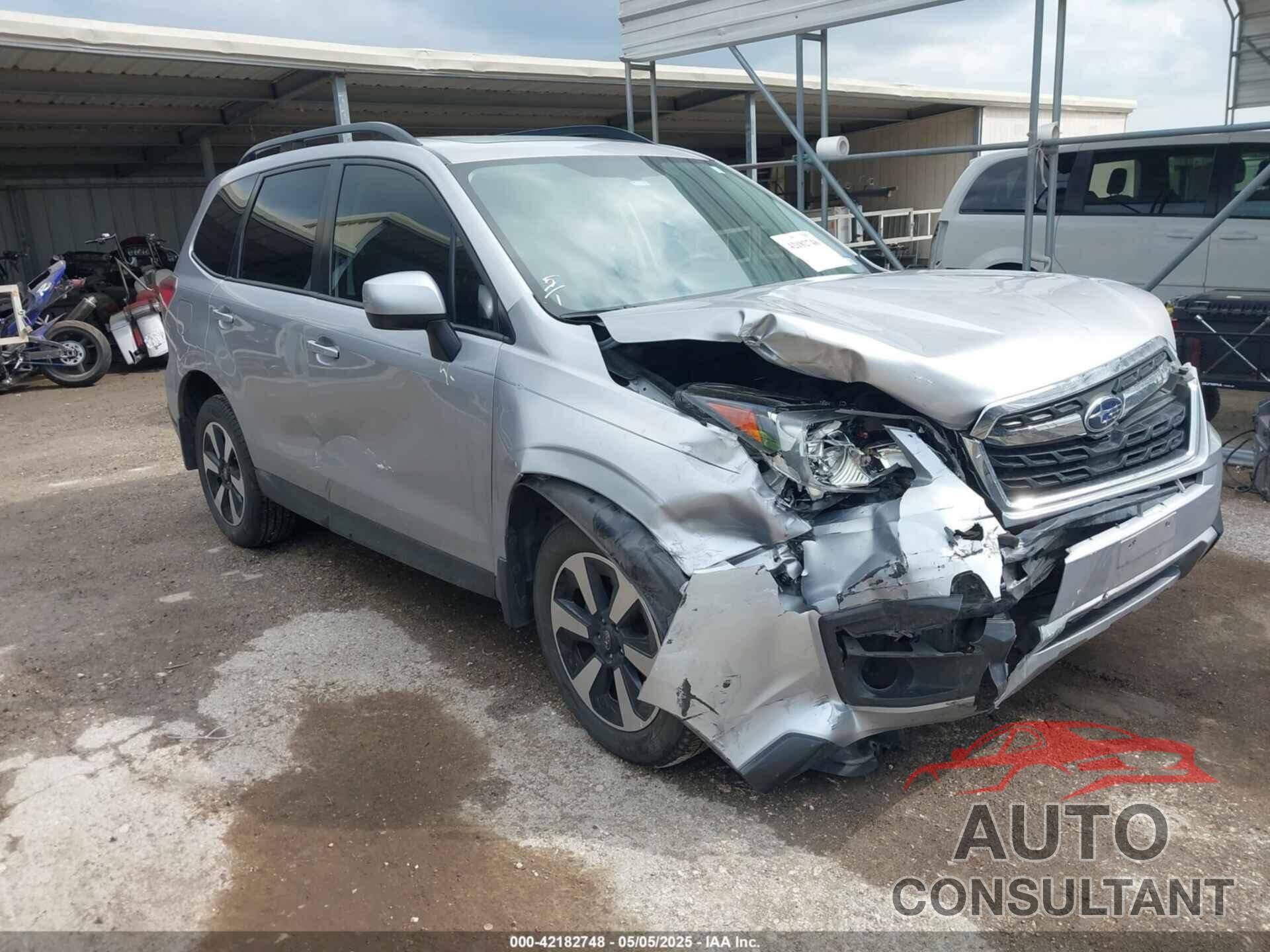 SUBARU FORESTER 2017 - JF2SJAEC0HH580556