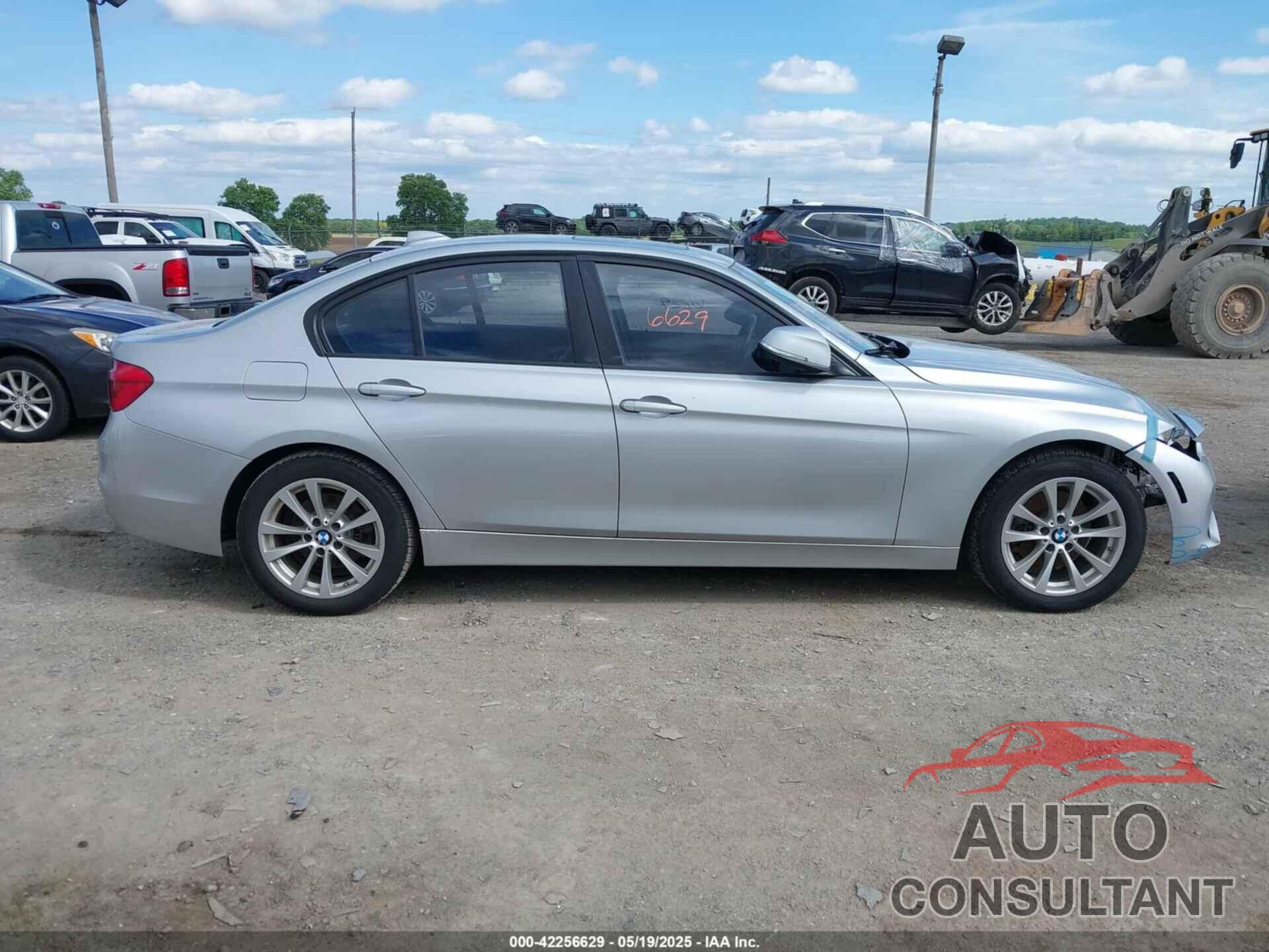 BMW 320I 2016 - WBA8E5G52GNU20629