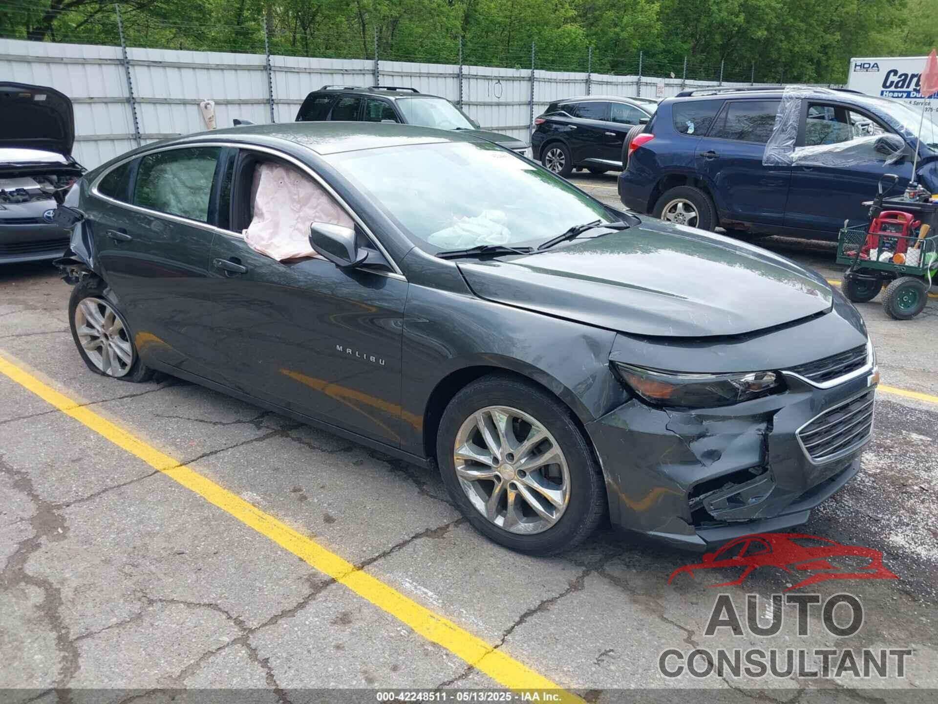 CHEVROLET MALIBU 2017 - 1G1ZE5ST2HF229469
