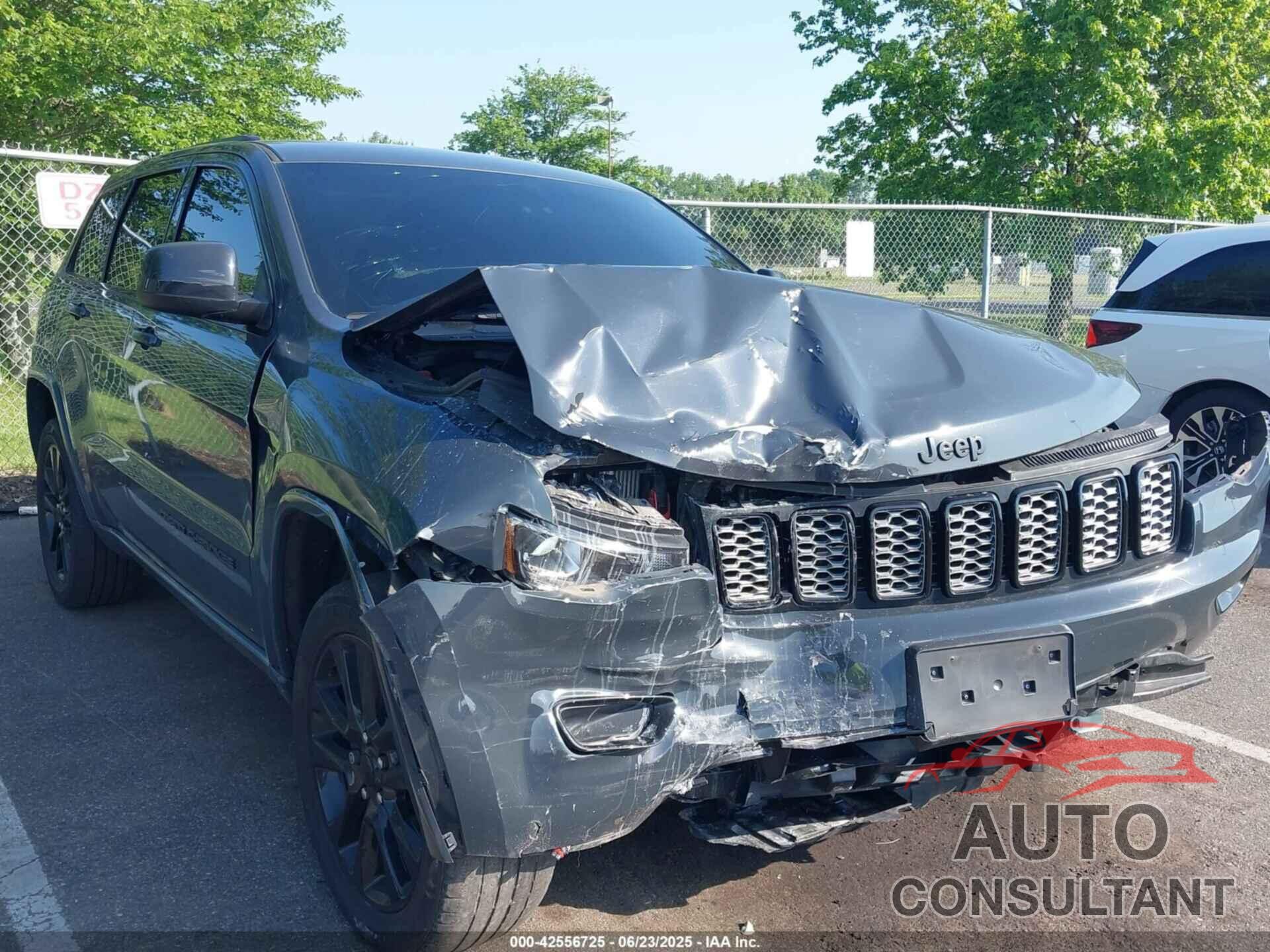 JEEP GRAND CHEROKEE 2018 - 1C4RJFAG5JC303309