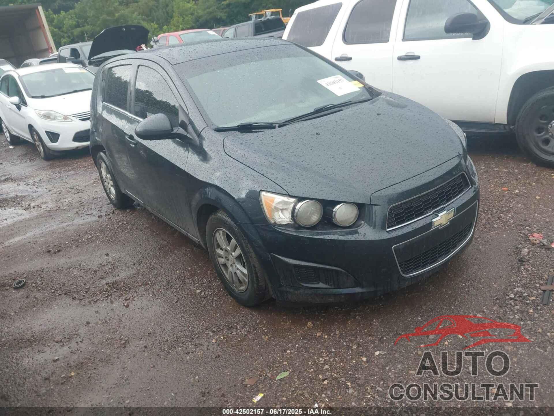 CHEVROLET SONIC 2015 - 1G1JC6SHXF4104118