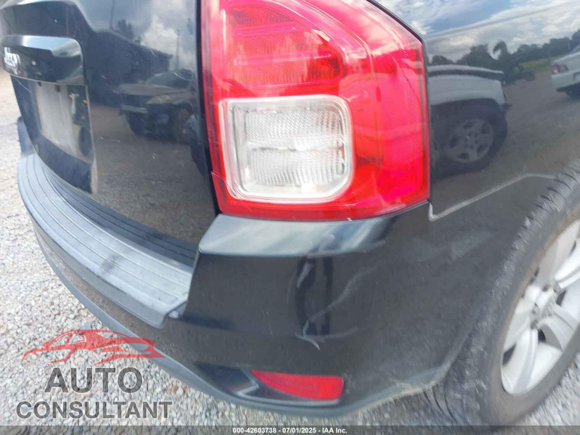 JEEP COMPASS 2011 - 1J4NT1FB2BD150497