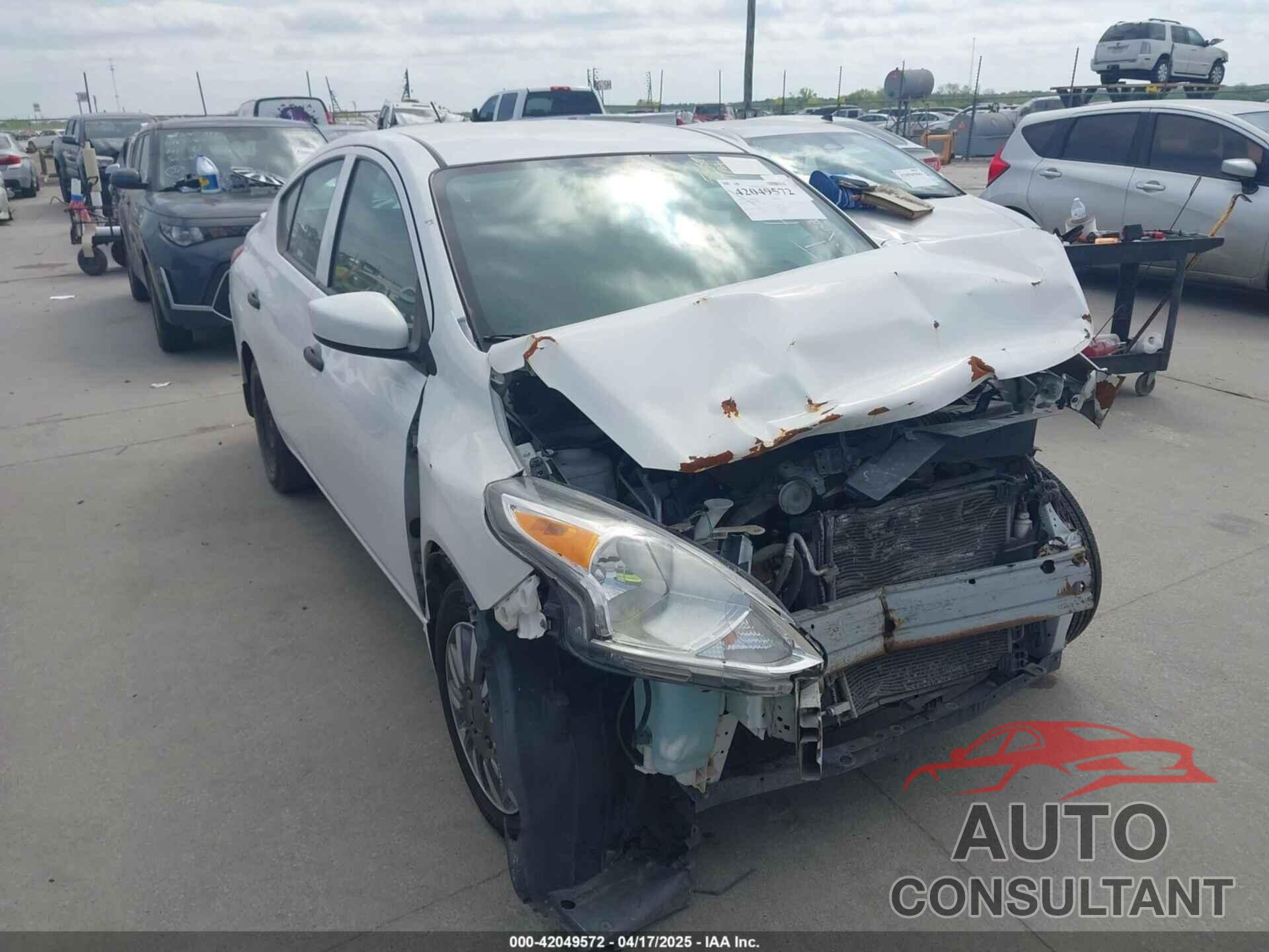 NISSAN VERSA 2018 - 3N1CN7AP4JL864074