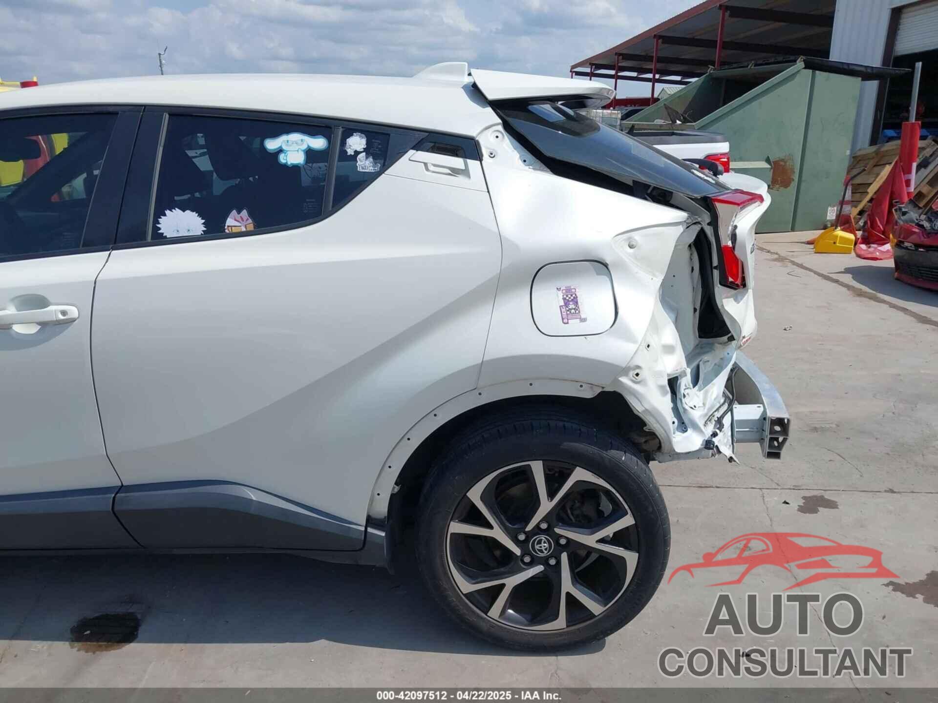 TOYOTA C-HR 2019 - JTNKHMBX3K1015636