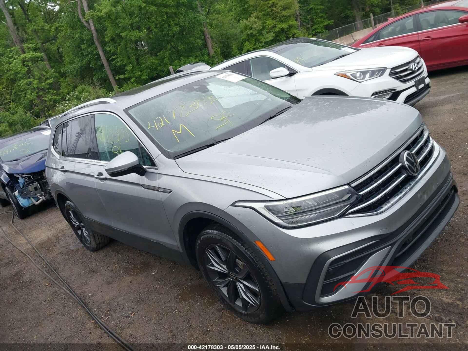 VOLKSWAGEN TIGUAN 2022 - 3VV2B7AX7NM118981