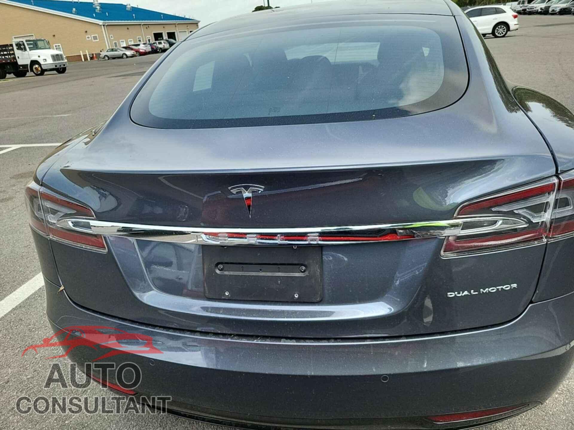 TESLA MODEL S 2020 - 5YJSA1E24LF355944