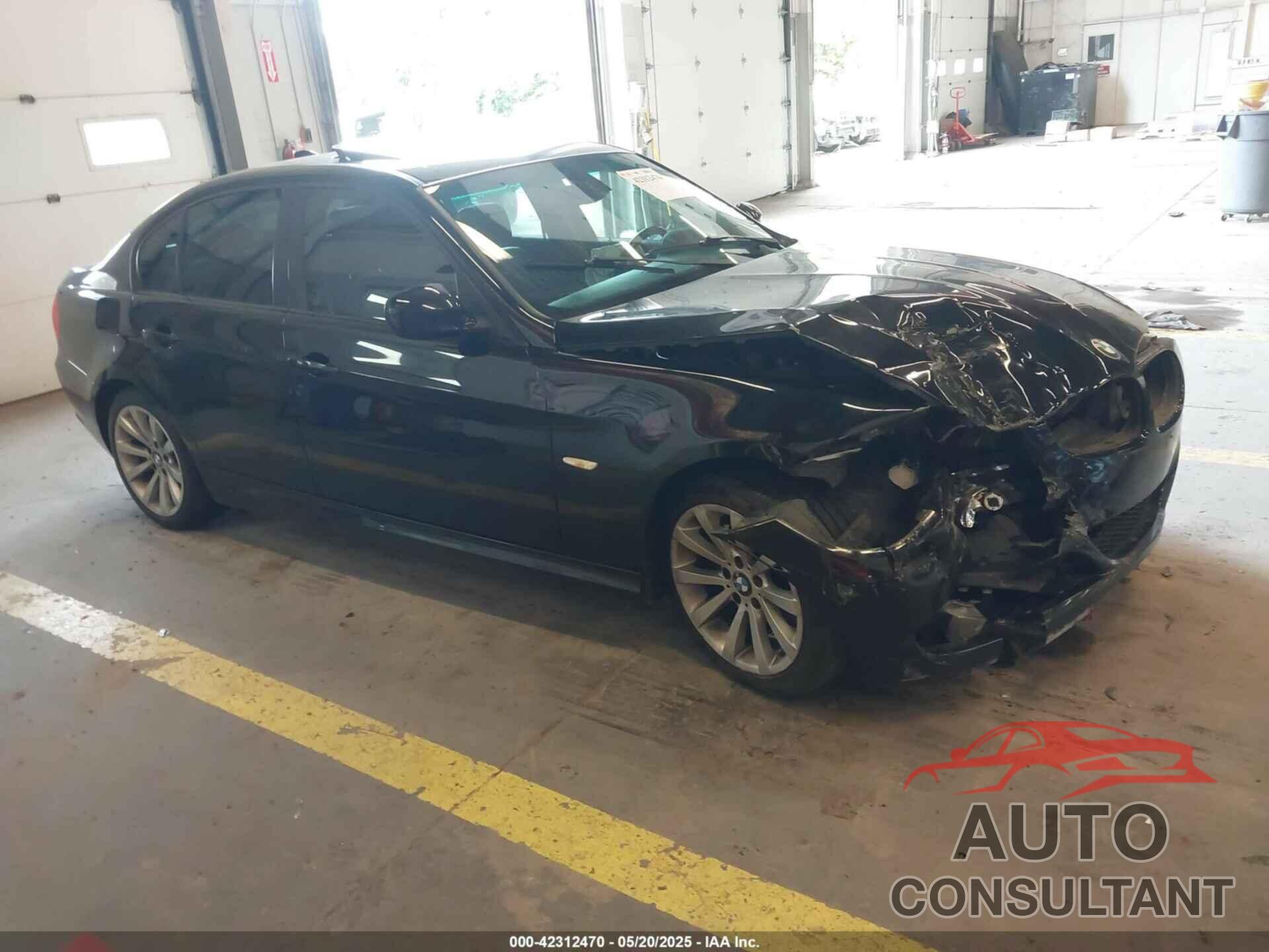BMW 328I 2011 - WBAPH5G53BNM81161