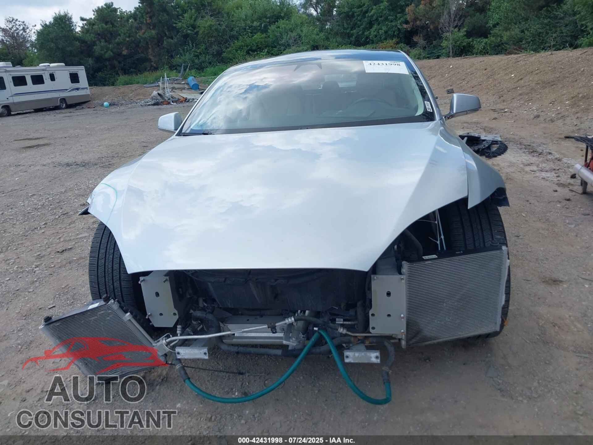 TESLA MODEL S 2017 - 5YJSA1E25HF198609