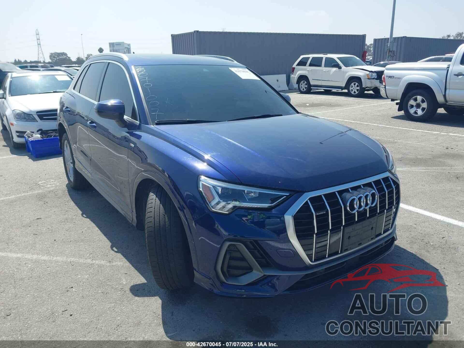 AUDI Q3 2022 - WA1EECF35N1082412