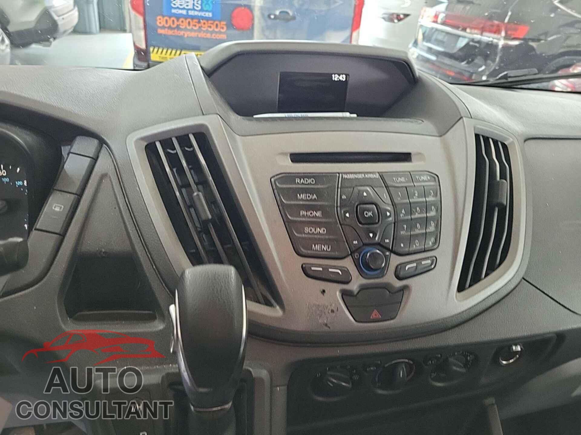 FORD TRANSIT 2018 - 1FTYR1YG1JKA49052