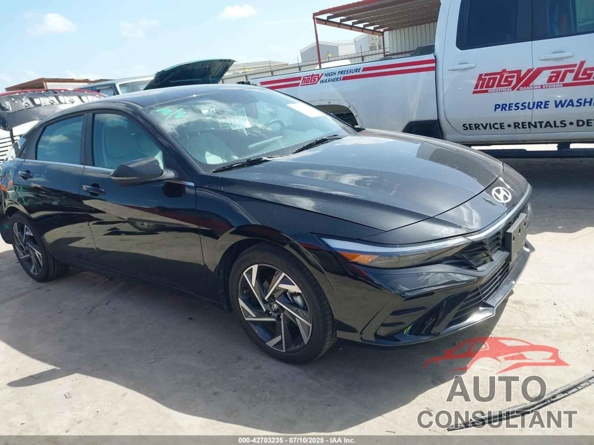 HYUNDAI ELANTRA 2025 - KMHLP4DG5SU005094