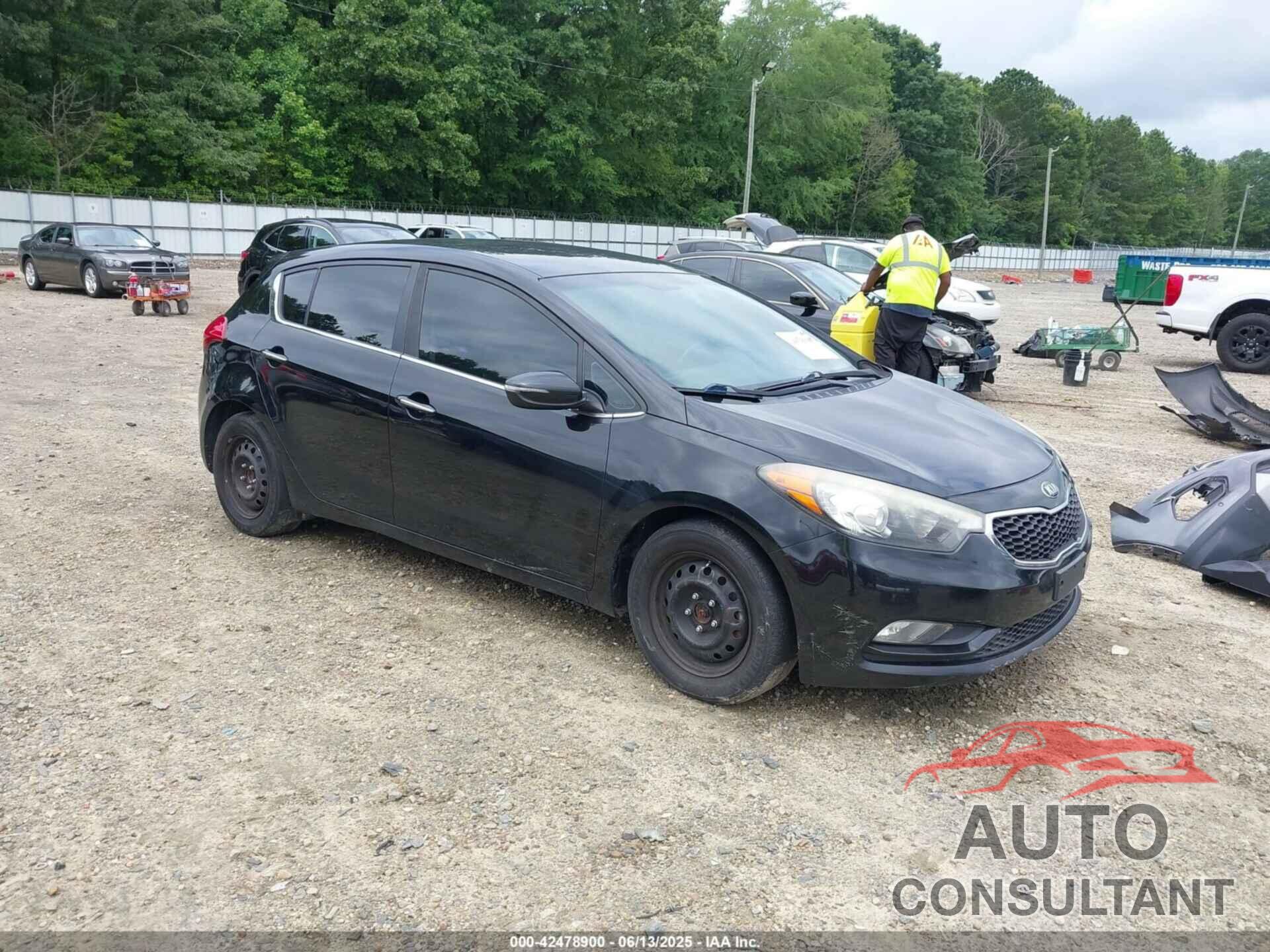 KIA FORTE 2016 - KNAFX5A81G5528986
