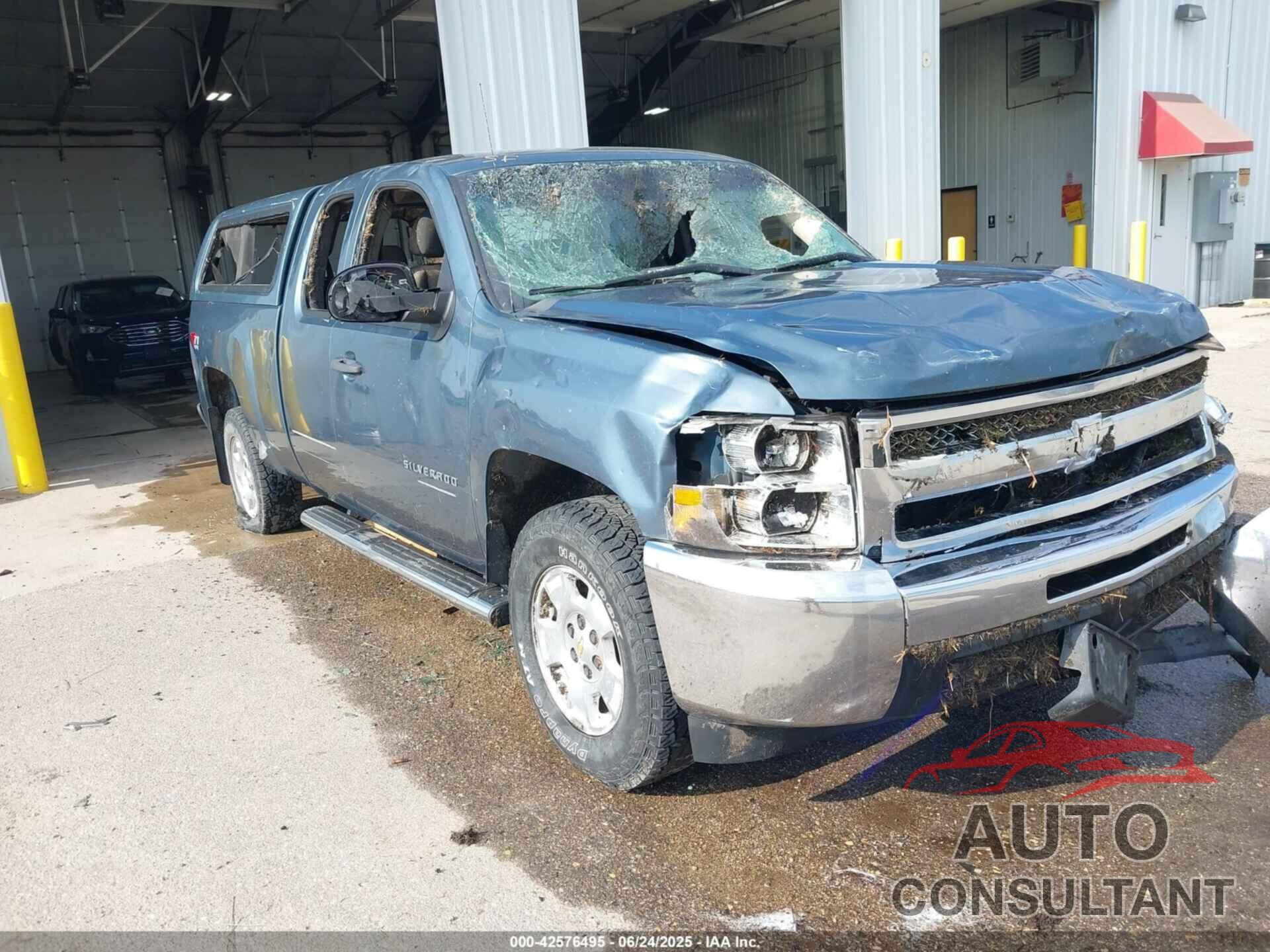 CHEVROLET SILVERADO 1500 2013 - 1GCRKSE76DZ392616
